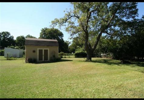 214 County Road 4870 Newark TX 76071