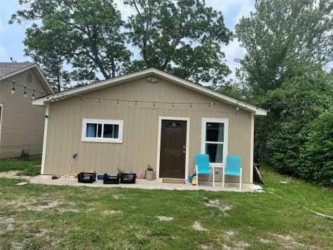 214 County Road 4870 Newark TX 76071