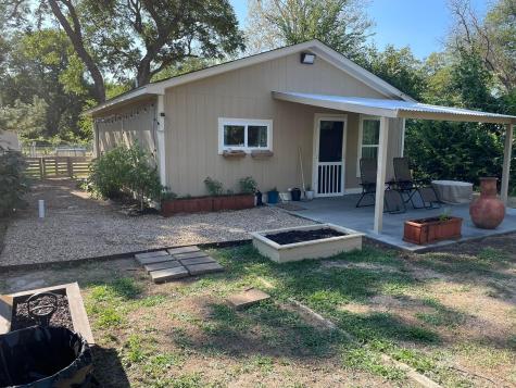 214 County Road 4870 Newark TX 76071