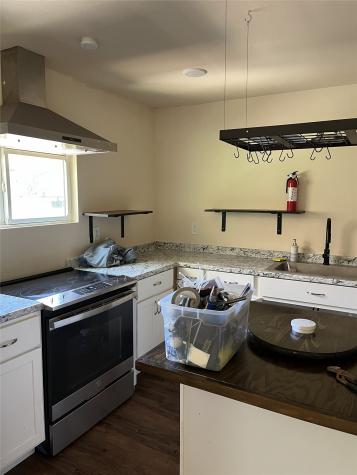 214 County Road 4870 Newark TX 76071
