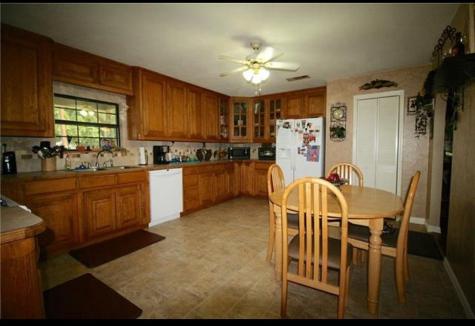 214 County Road 4870 Newark TX 76071