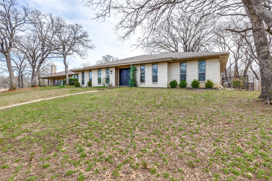 2912 Lakeshore Drive Arlington TX 76013