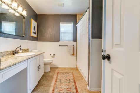 2212 Ridge Lane Grapevine TX 76051
