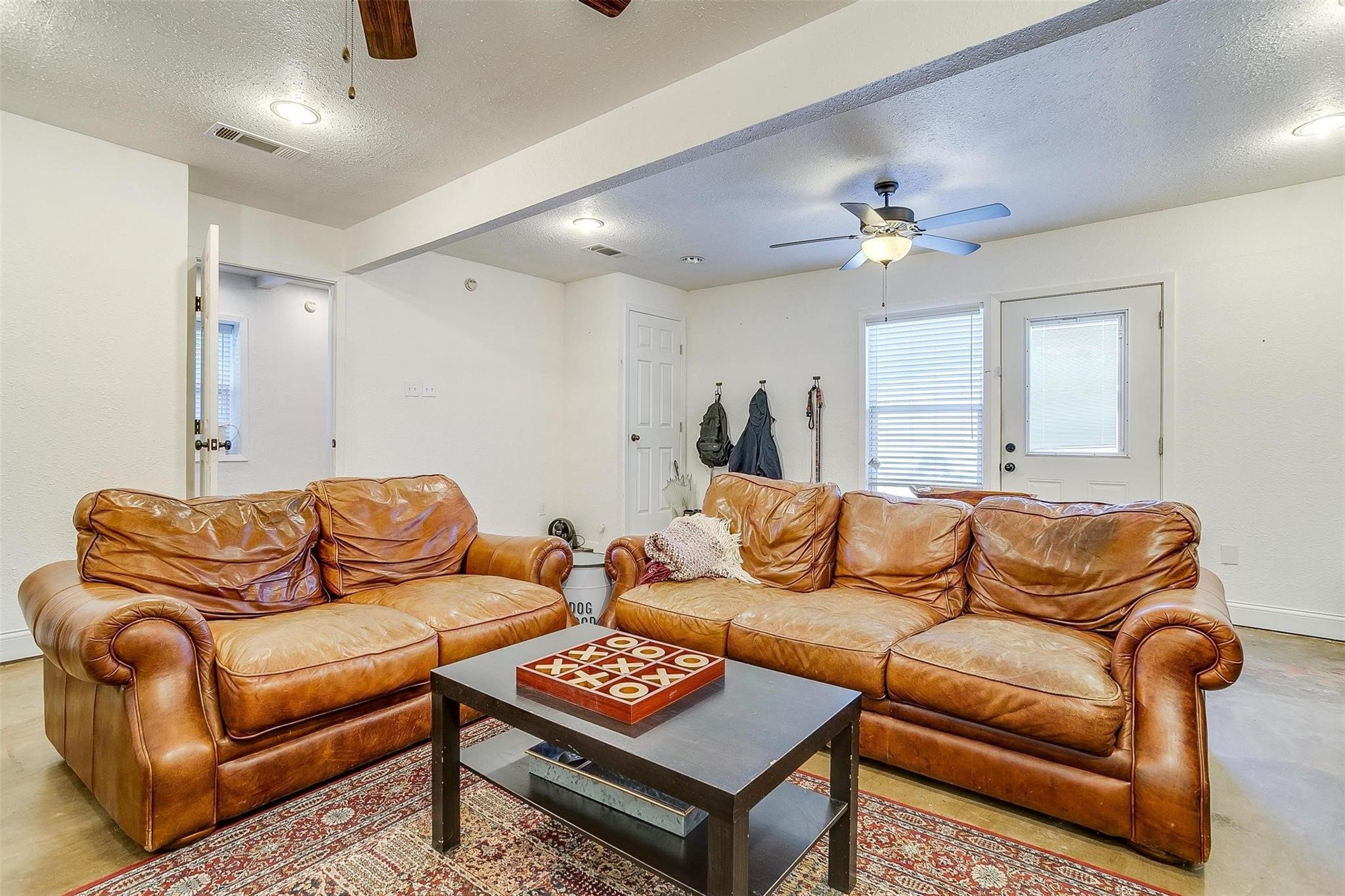 2212 Ridge Lane Grapevine TX 76051