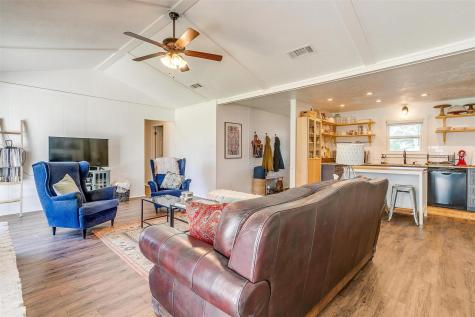 2212 Ridge Lane Grapevine TX 76051