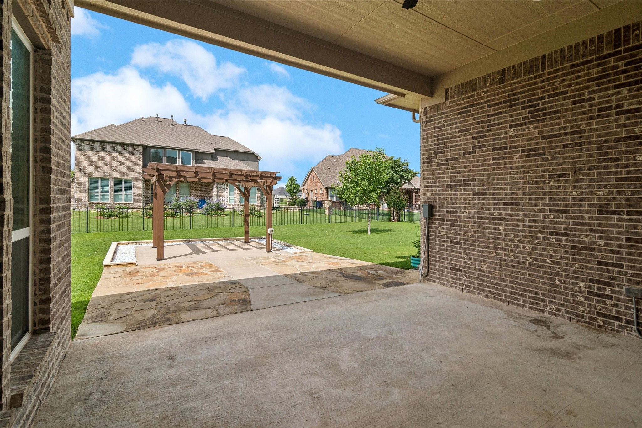 1905 Running Deer Lane Gunter TX 75058