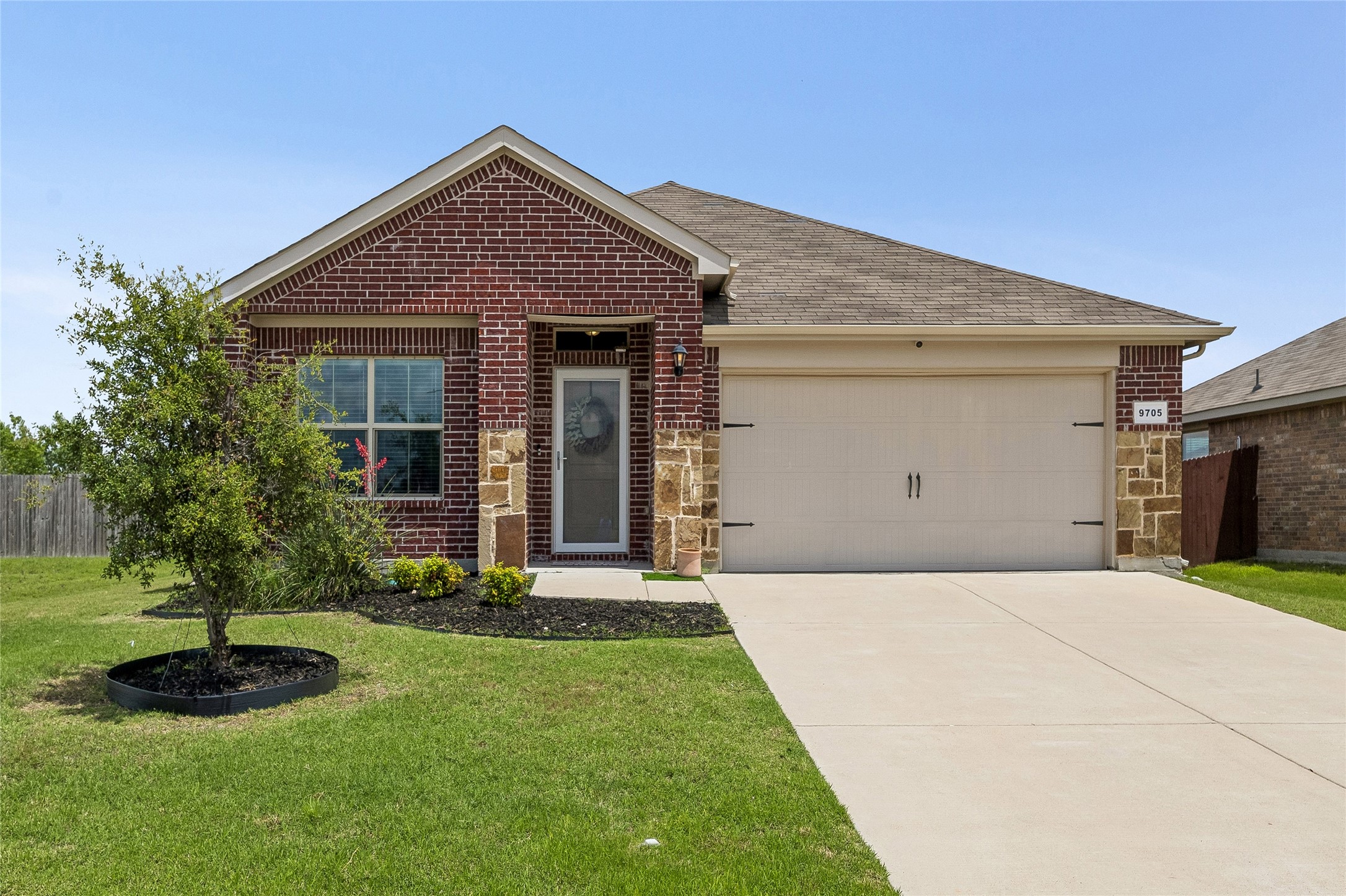 9705 Snowbell Lane Fort Worth TX 76036