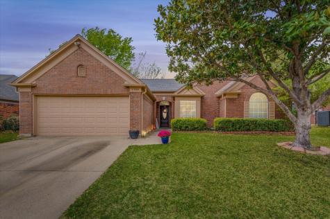 7005 Wooddale Drive Watauga TX 76148