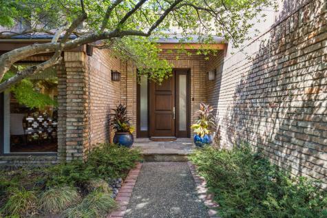 9715 Stone River Circle Dallas TX 75231