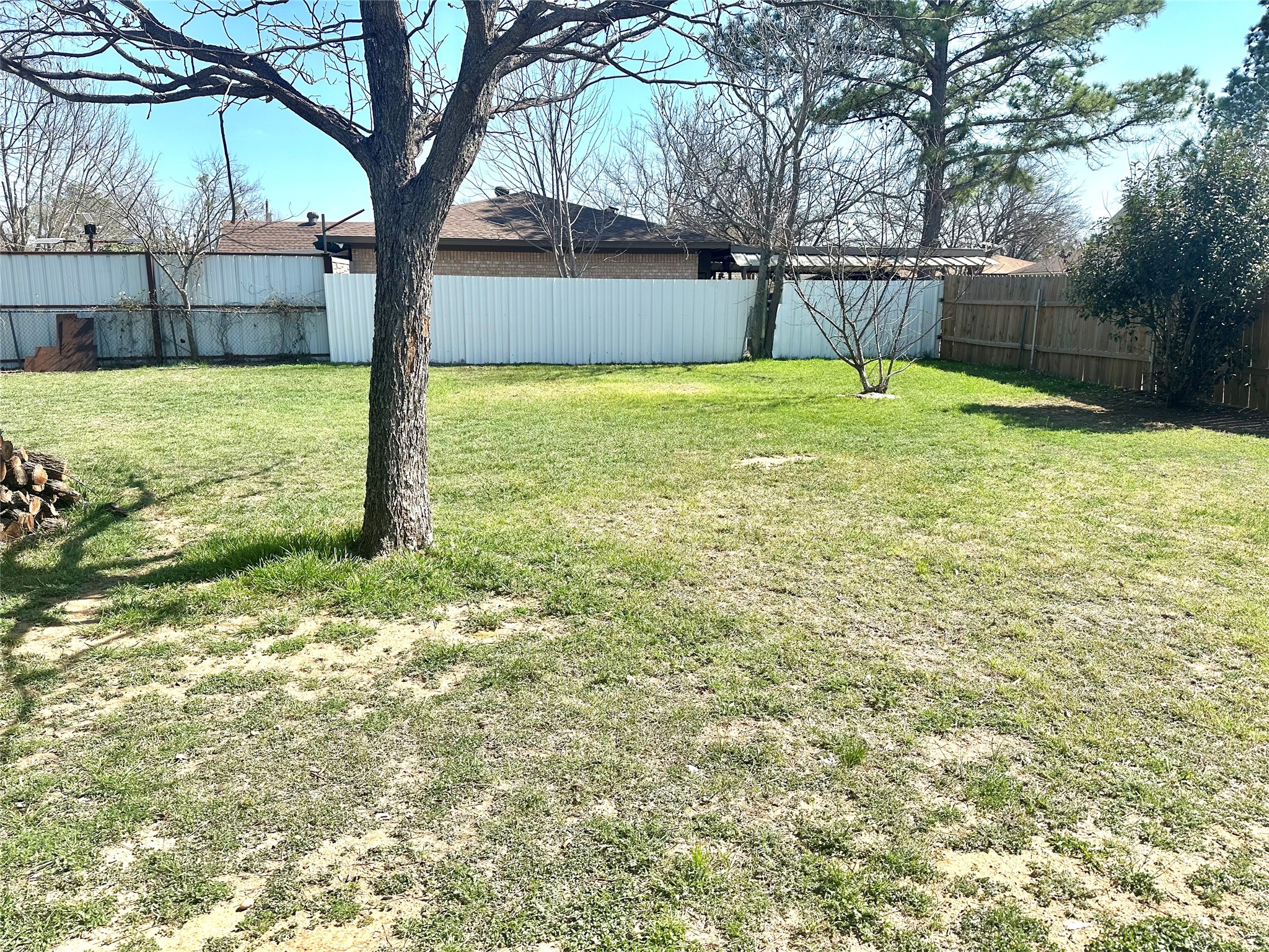 129 Bowie Circle Brownwood TX 76801