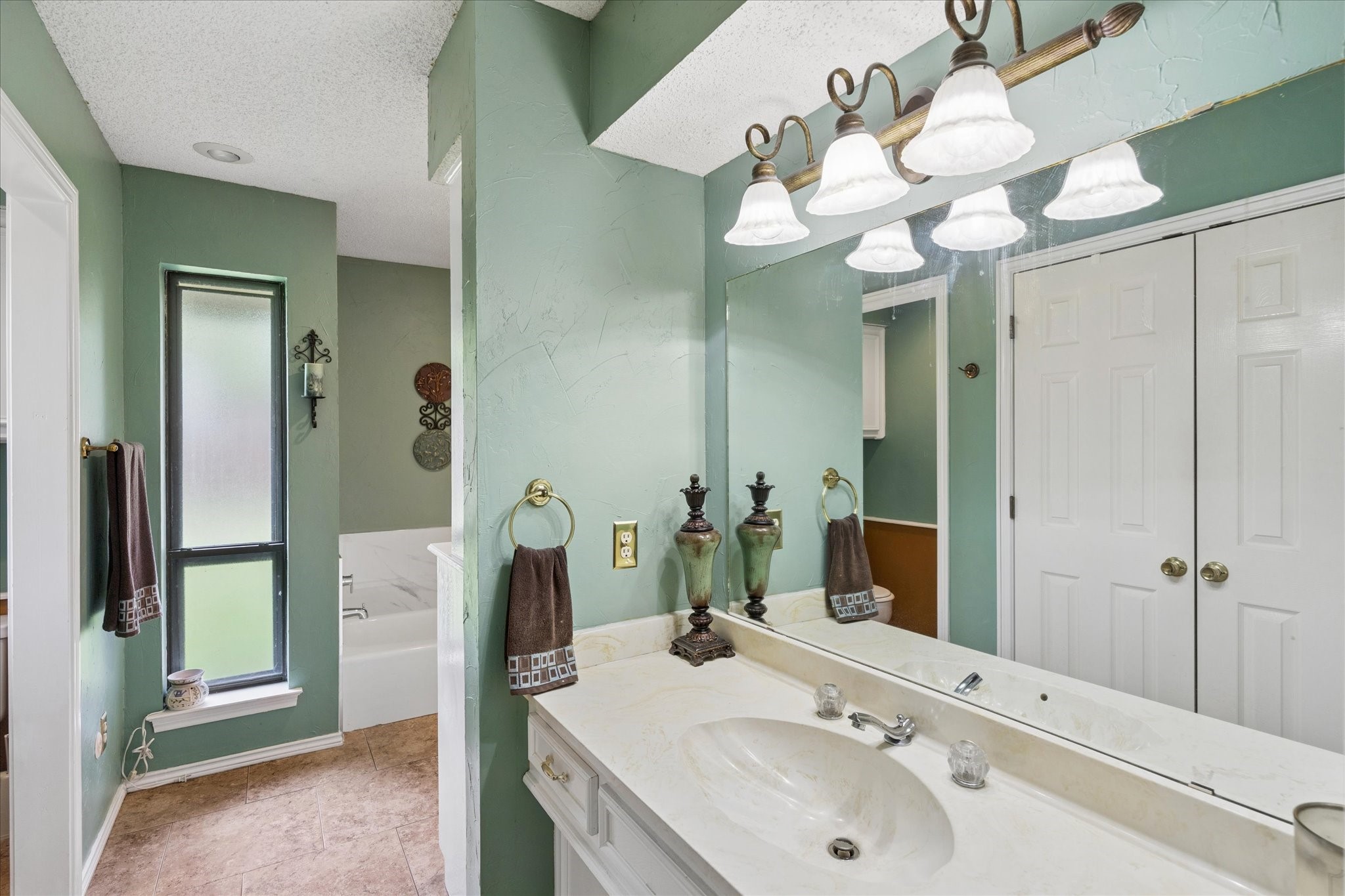 1401 Clover Hill Road Mansfield TX 76063