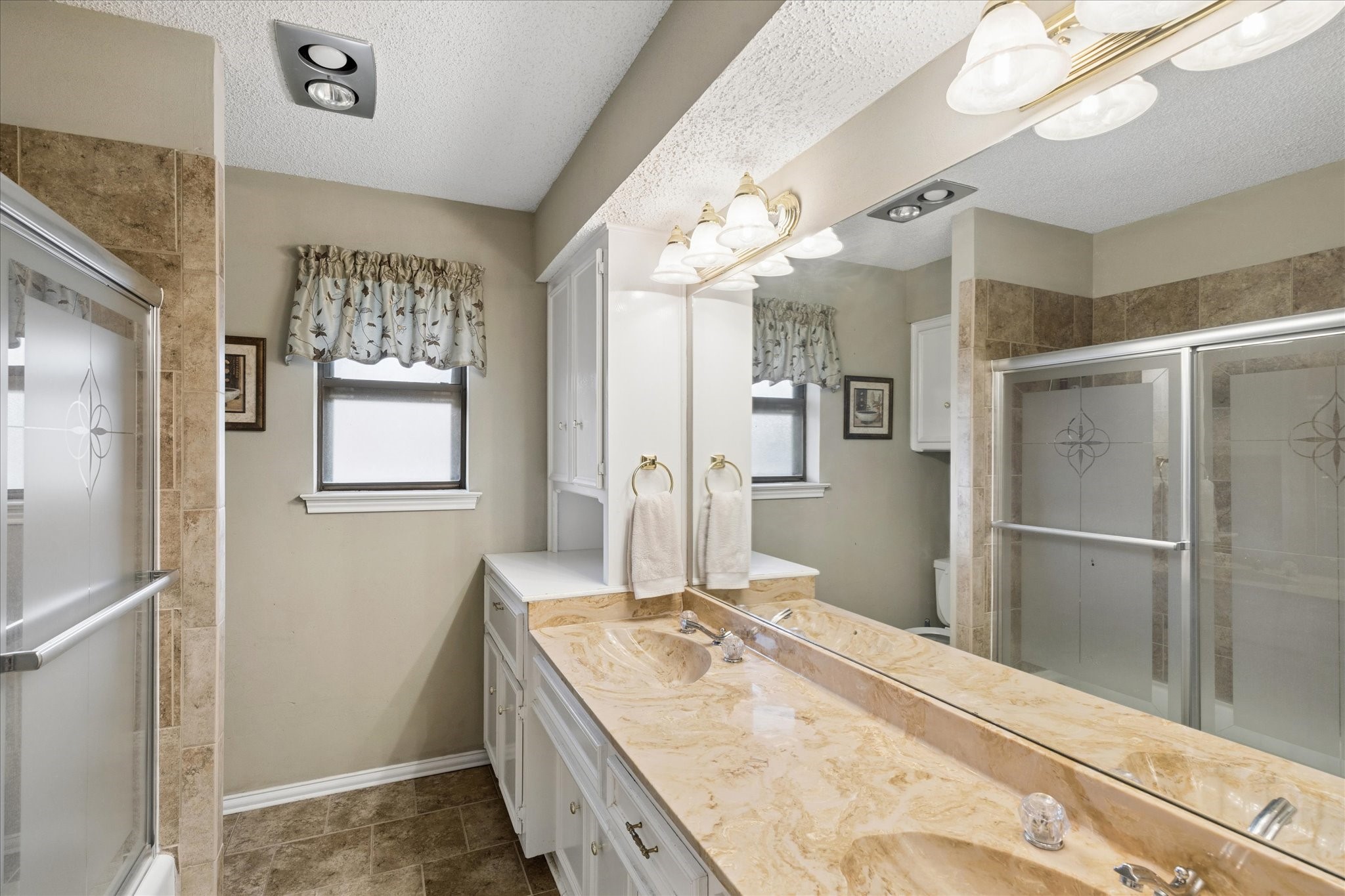 1401 Clover Hill Road Mansfield TX 76063