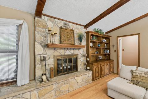 1401 Clover Hill Road Mansfield TX 76063