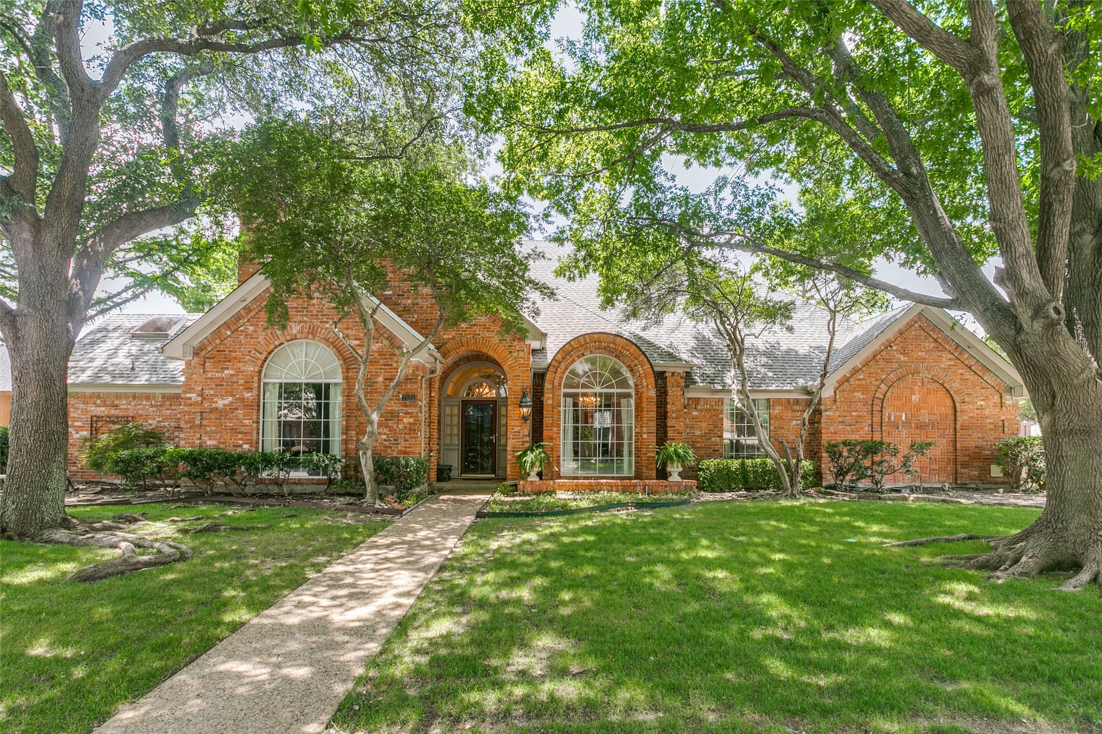7104 Halprin Court Dallas TX 75252