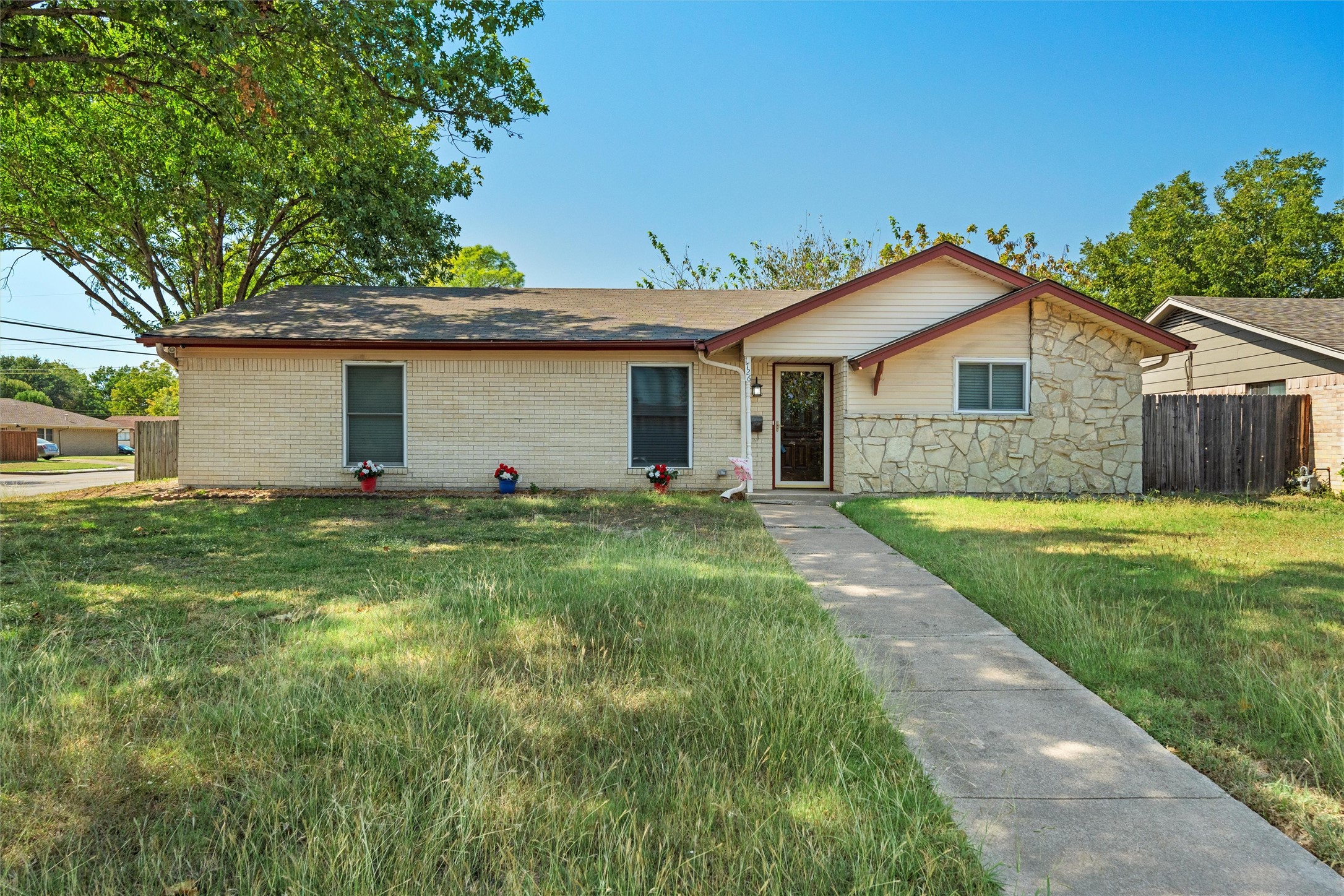 1726 Santa Cruz Court Grand Prairie TX 75051
