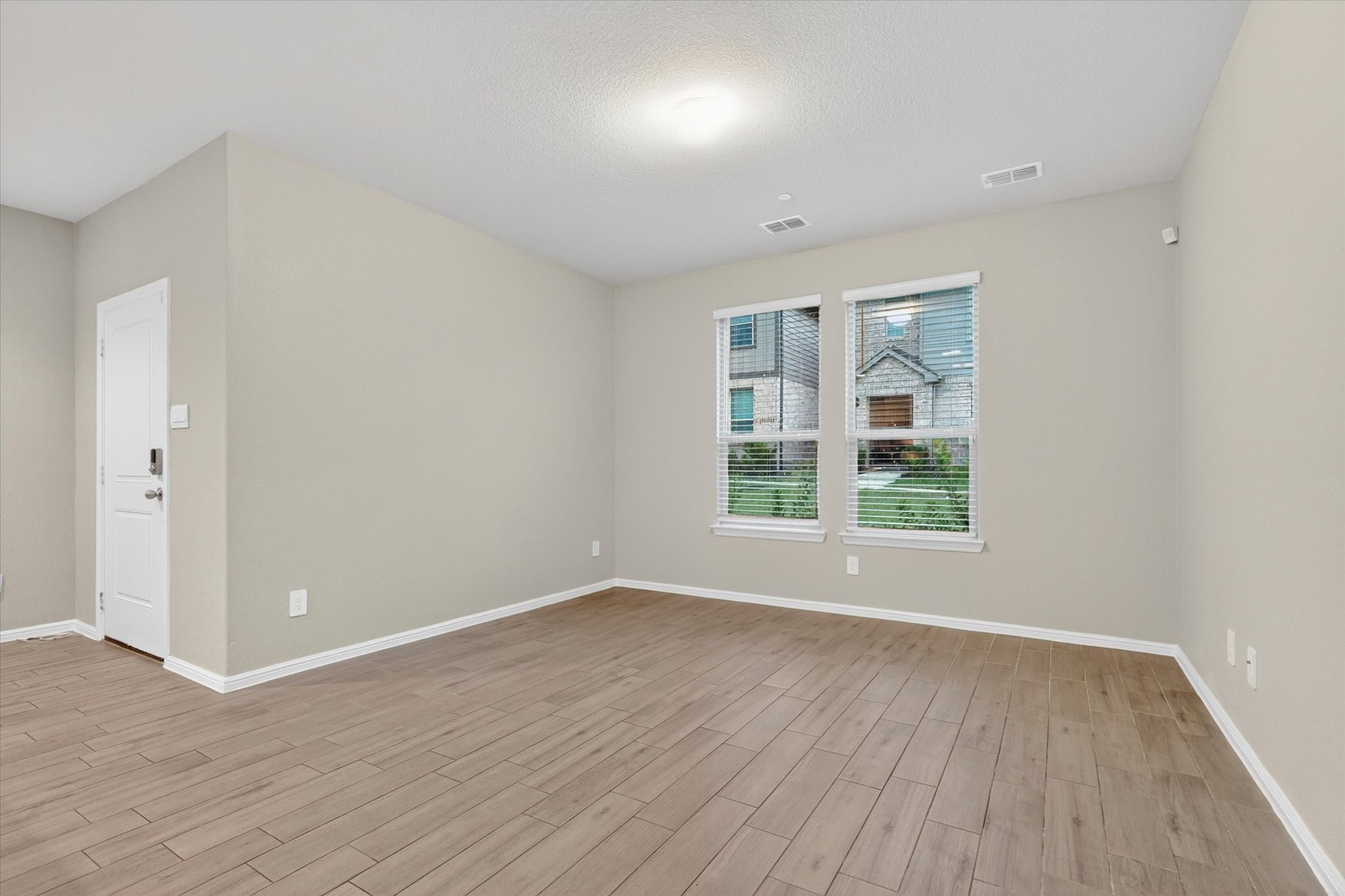 4716 Stunning Pathway Haltom City TX 76117