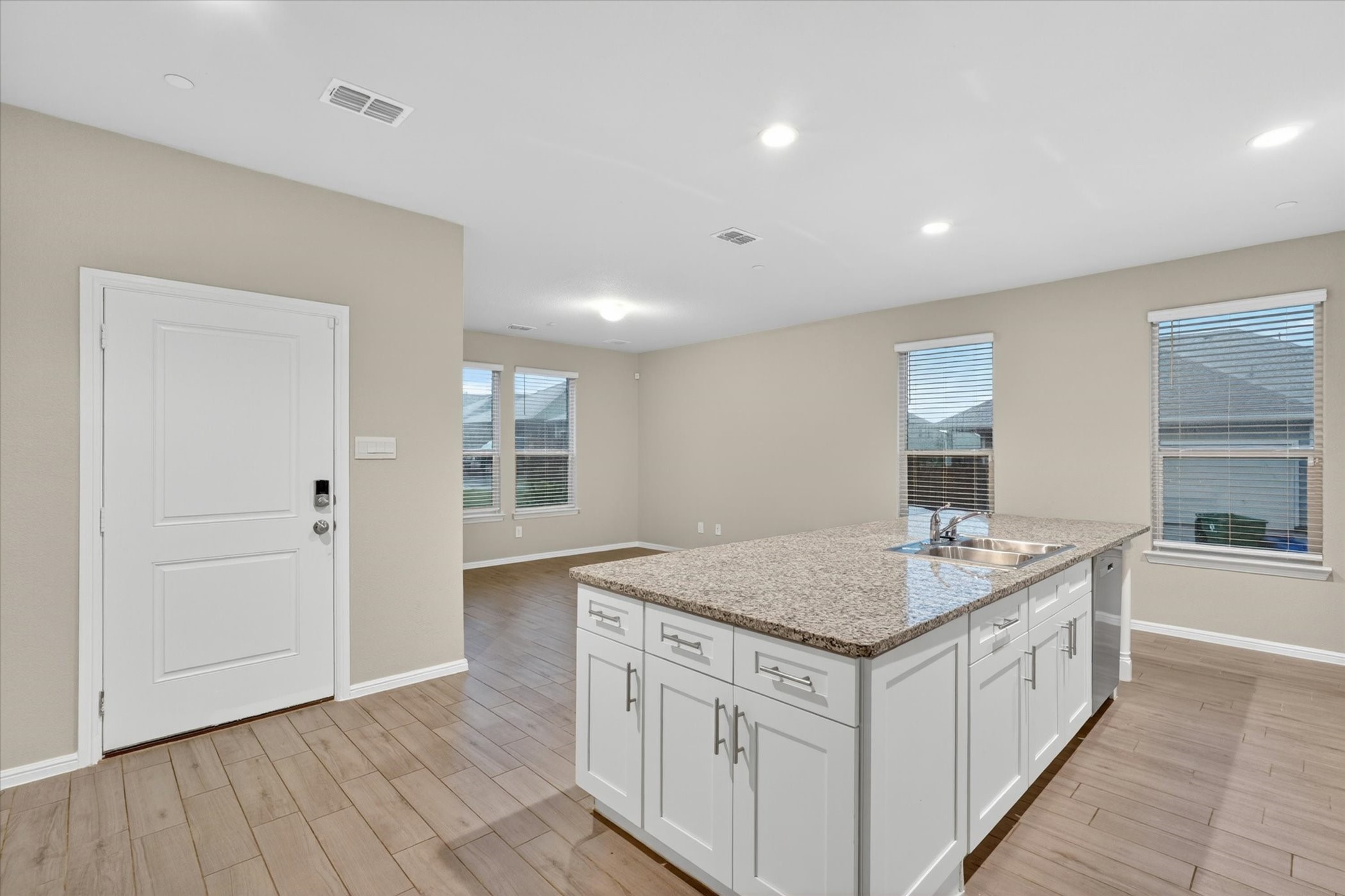 4716 Stunning Pathway Haltom City TX 76117