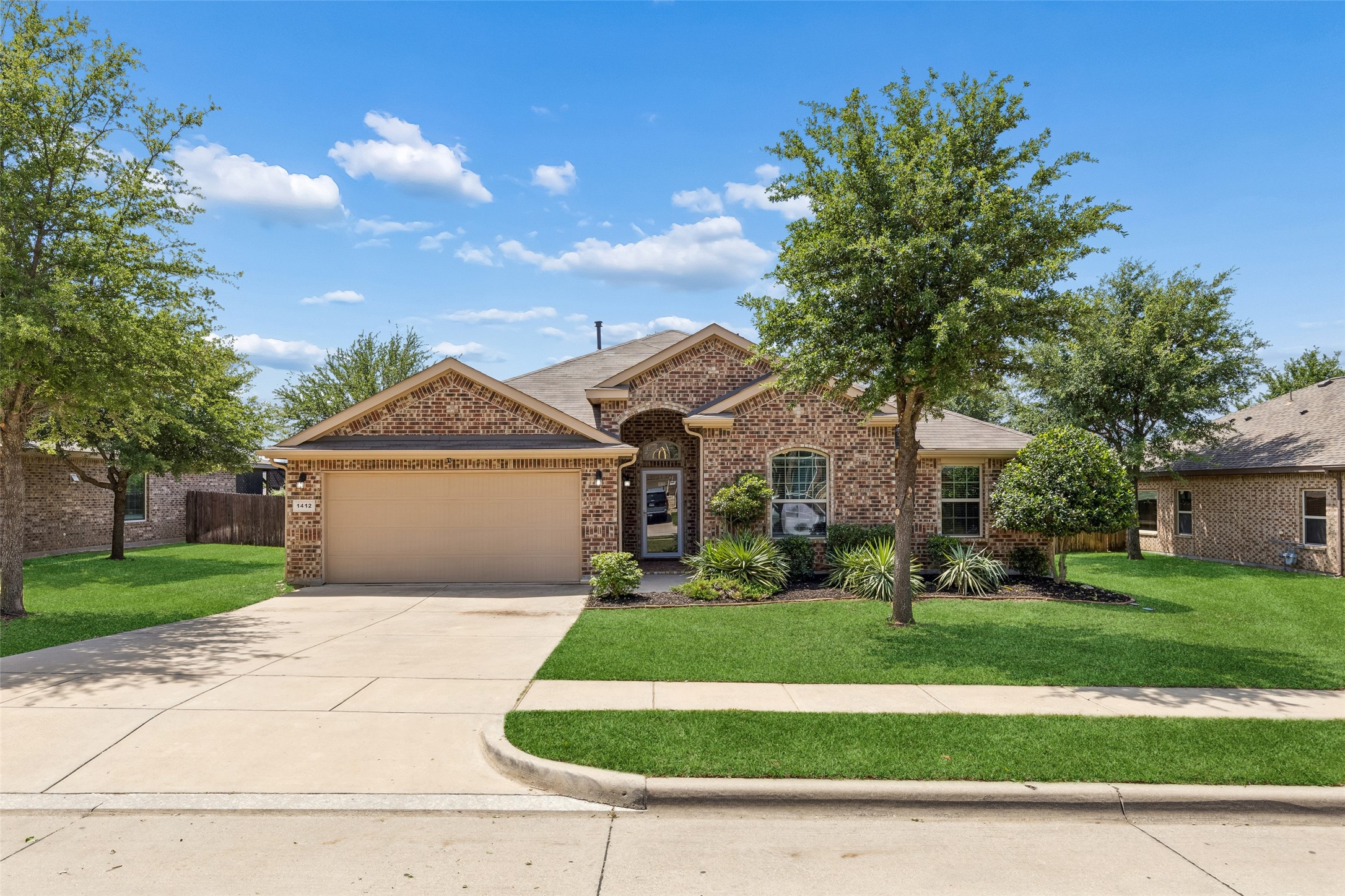 1412 Meadowlakes Drive Azle TX 76020