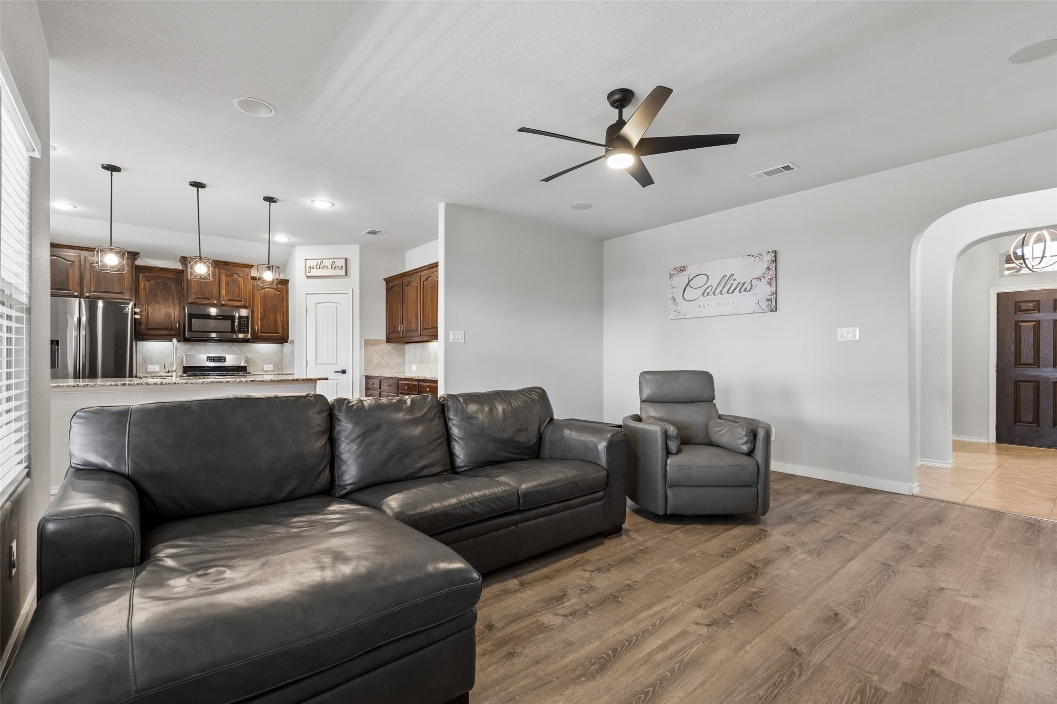 1412 Meadowlakes Drive Azle TX 76020