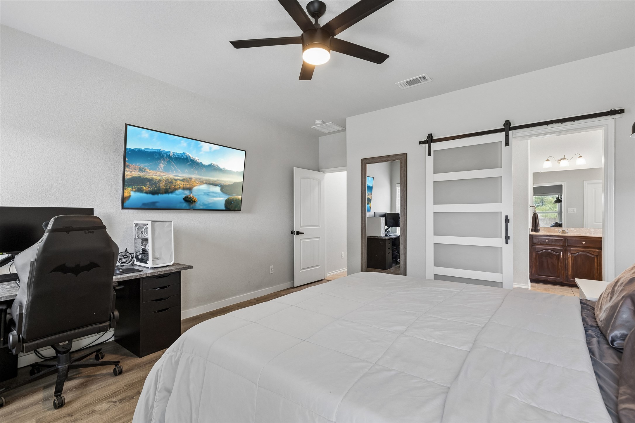 1412 Meadowlakes Drive Azle TX 76020