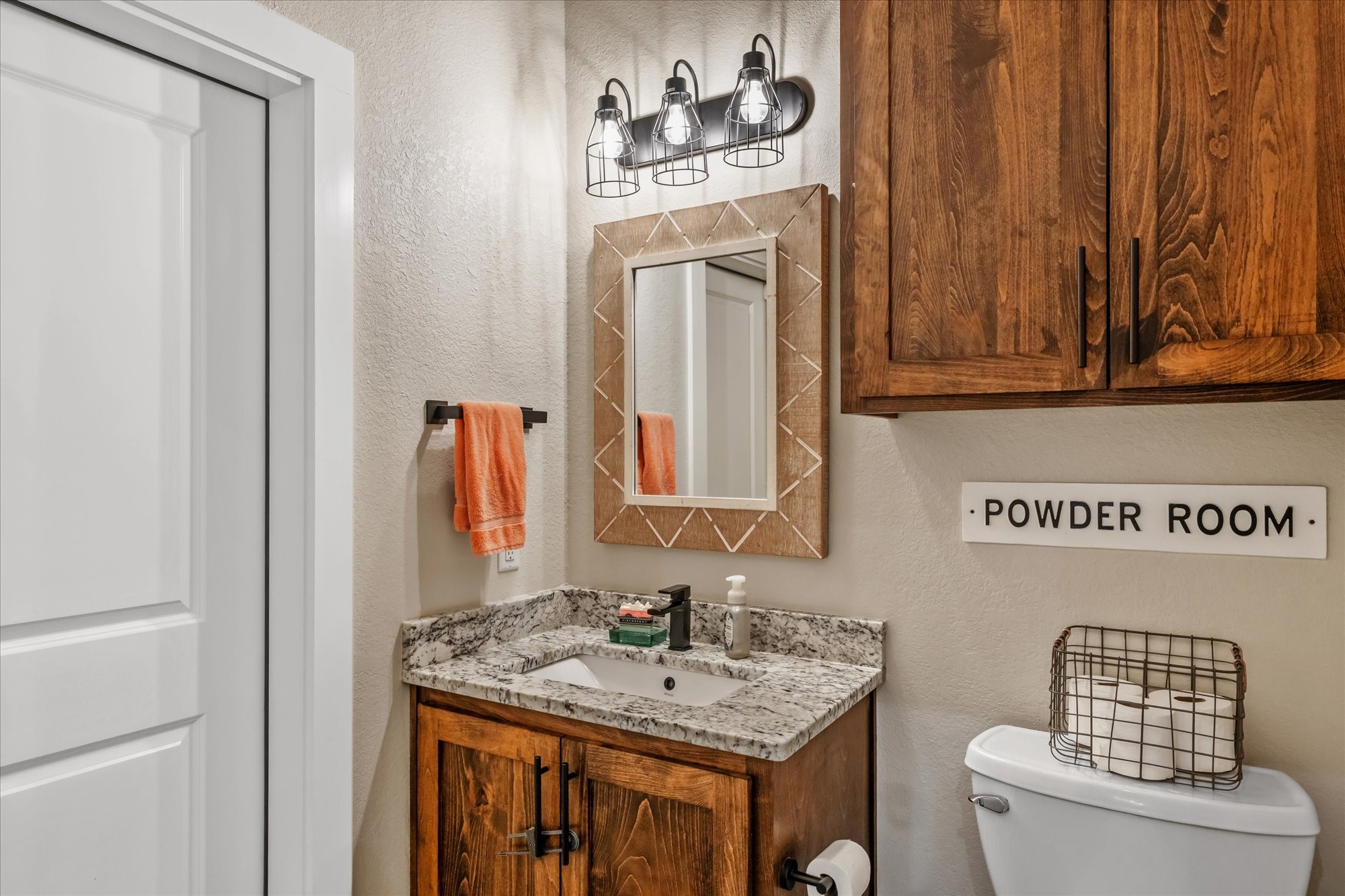 1000 W Main Street Chandler TX 75758