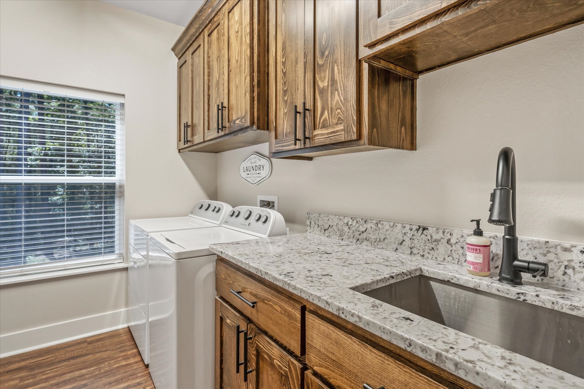 1000 W Main Street Chandler TX 75758