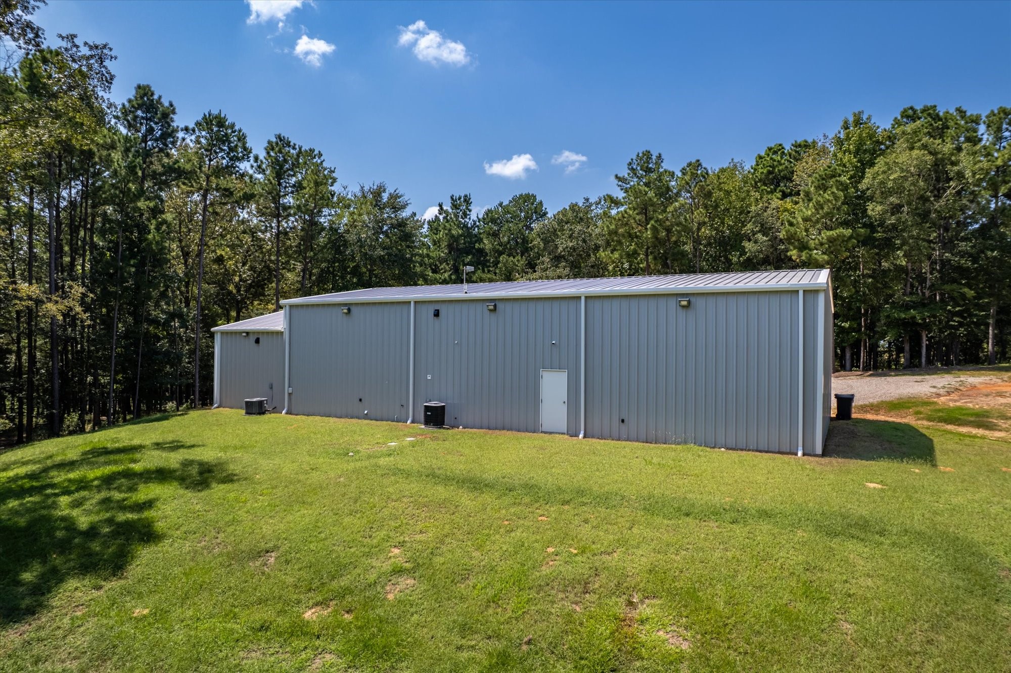 1000 W Main Street Chandler TX 75758