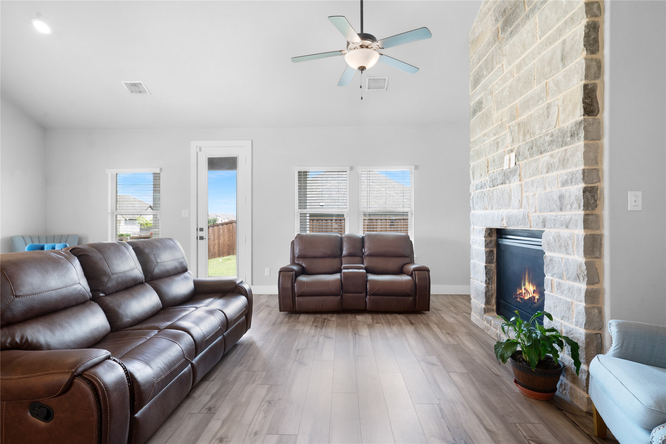 2424 Yosemite Way Corinth TX 76210