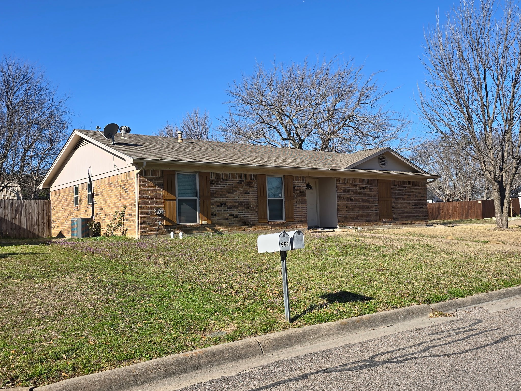 561 NW Douglas Street Burleson TX 76028