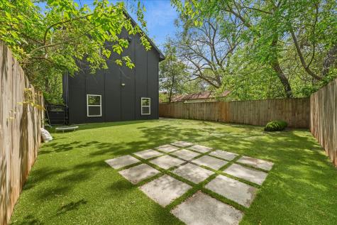 2403 Dathe Street Dallas TX 75215