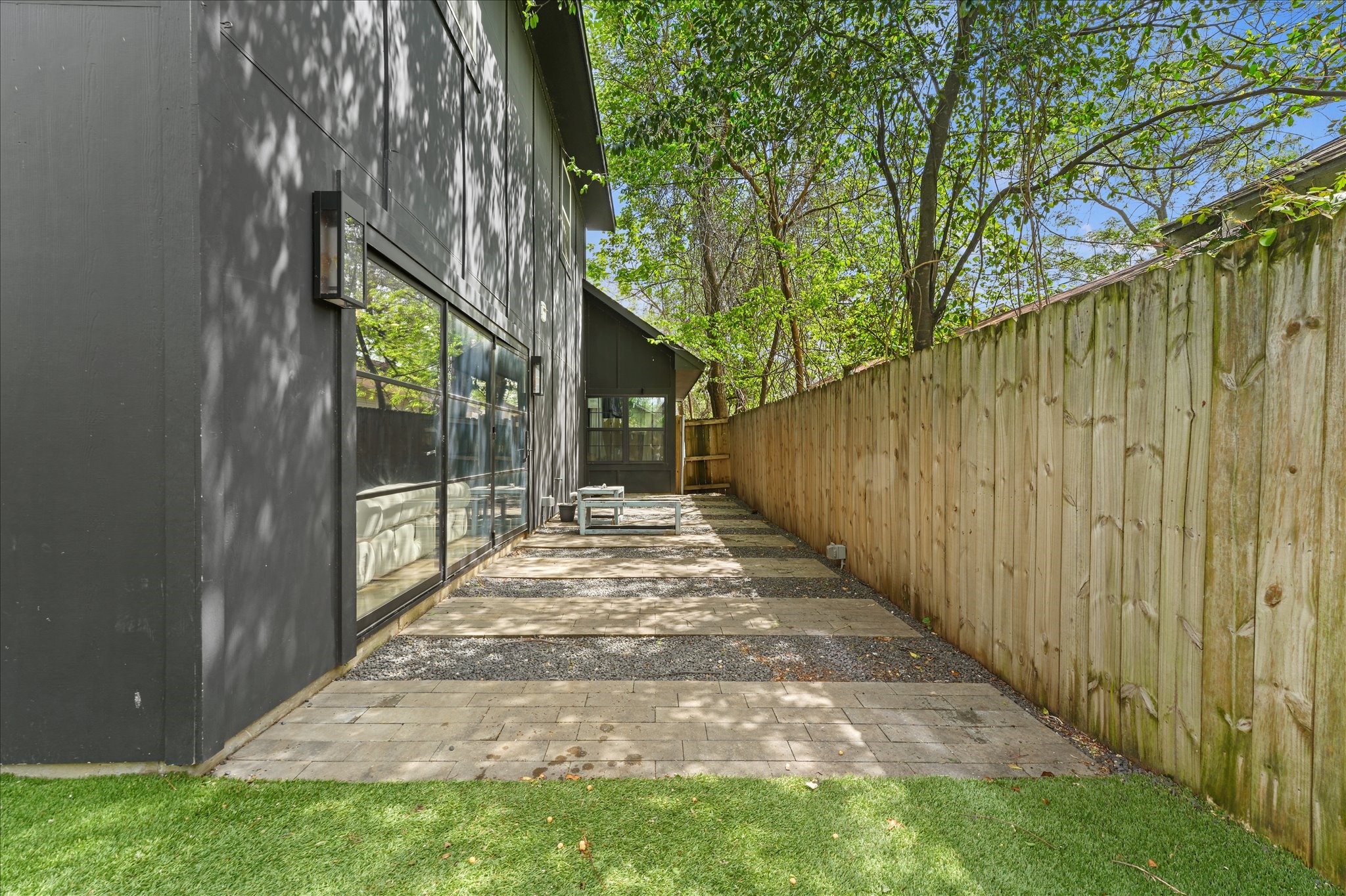 2403 Dathe Street Dallas TX 75215