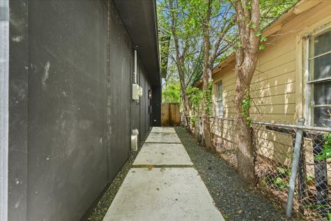 2403 Dathe Street Dallas TX 75215