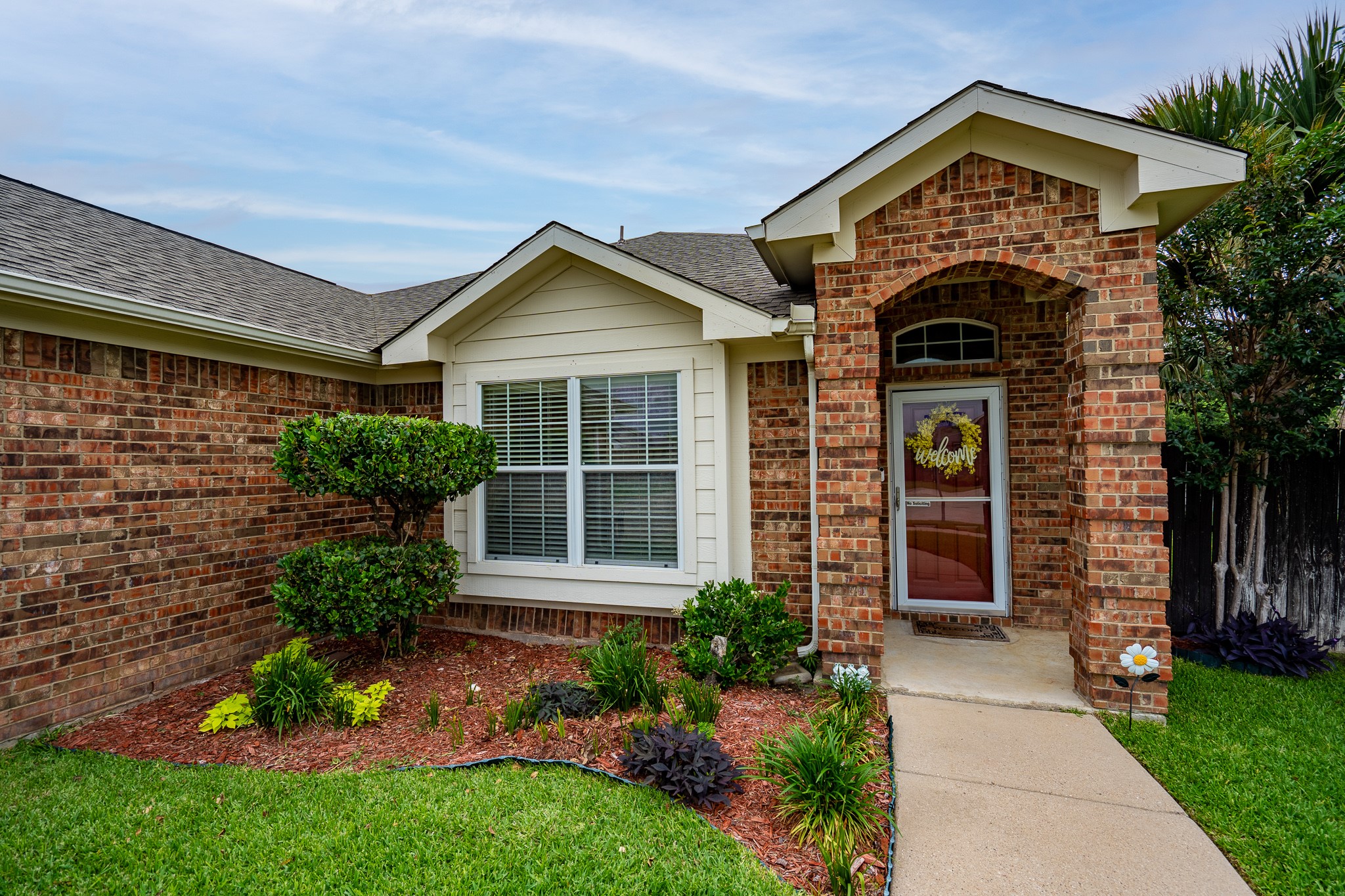 7427 Lake Front Trail Arlington TX 76002