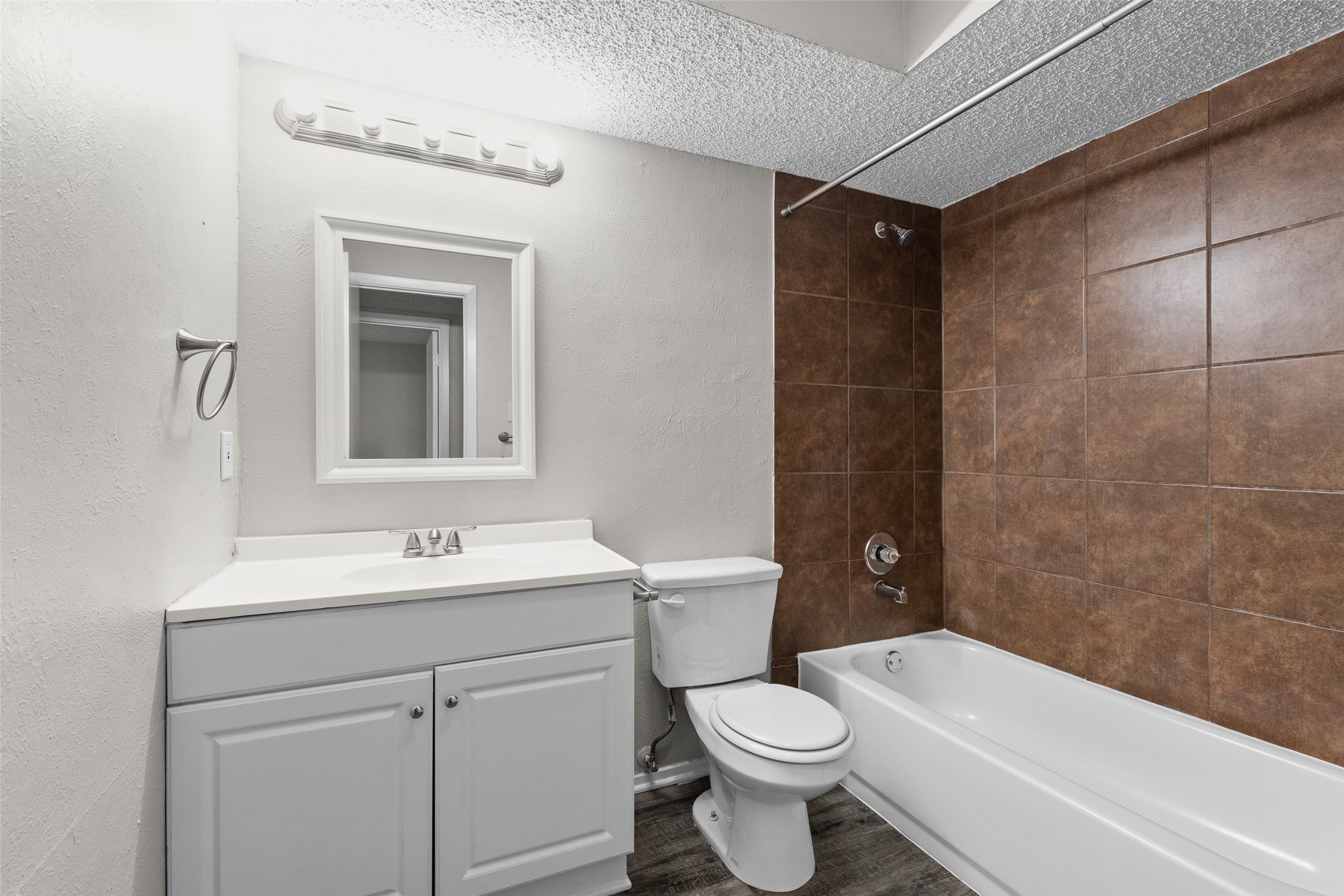 2011 Lavon Creek Lane Arlington TX 76006