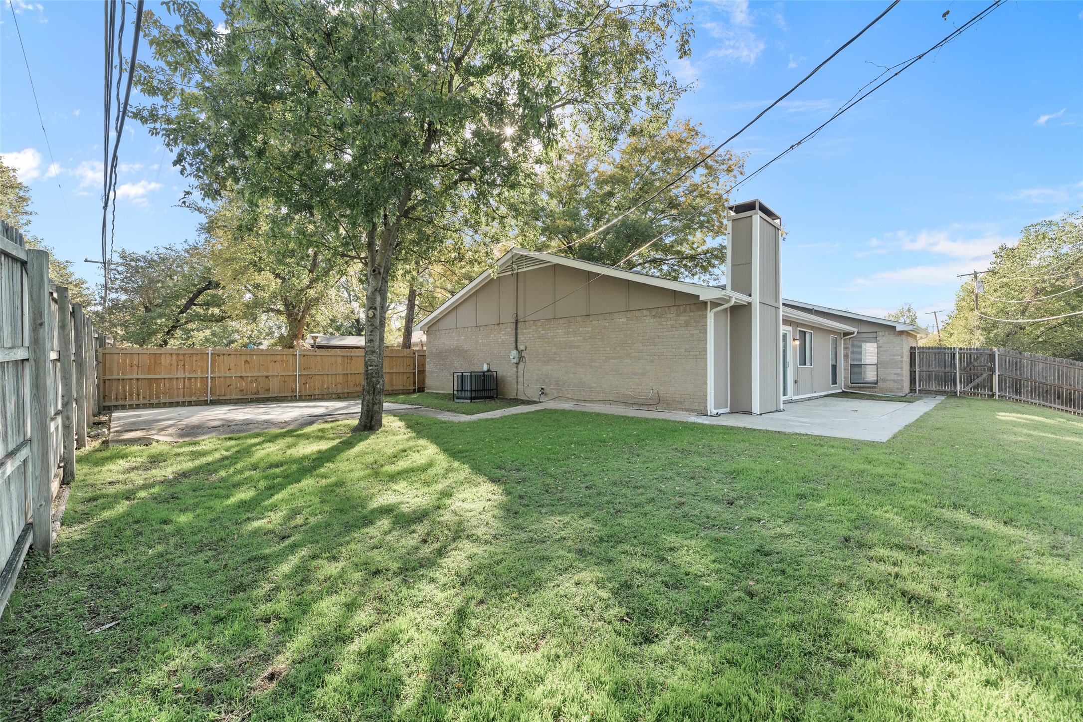 2011 Lavon Creek Lane Arlington TX 76006