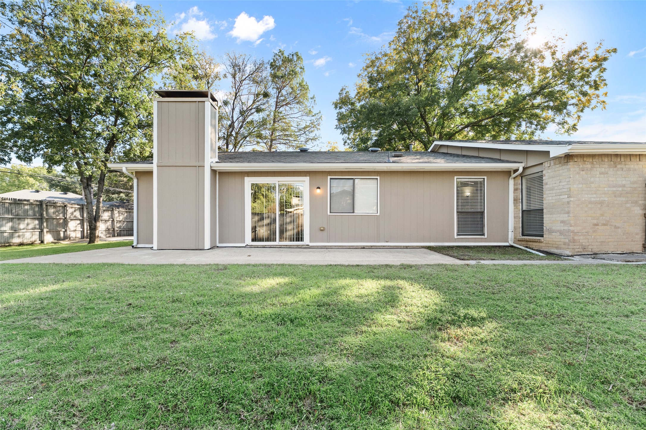 2011 Lavon Creek Lane Arlington TX 76006