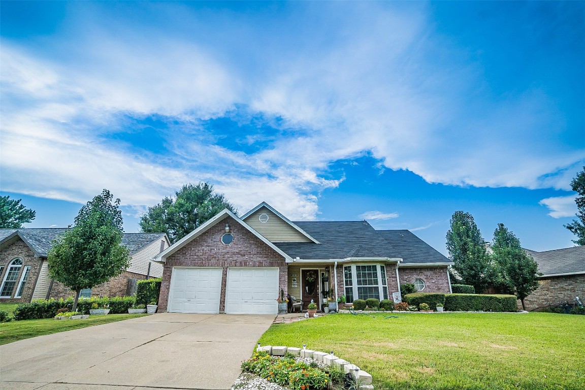 2808 Sommerset Drive Grand Prairie TX 75052