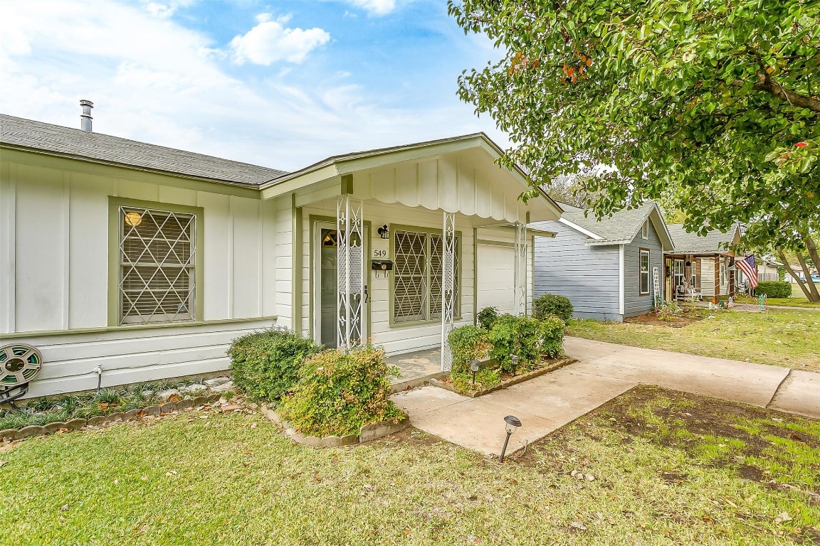 549 NW Lorna Street Burleson TX 76028