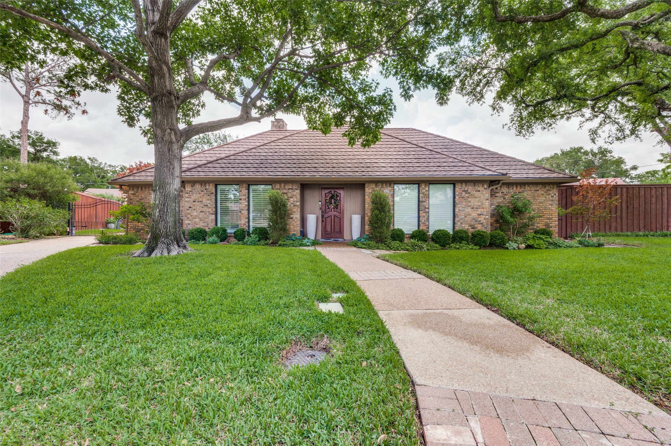 2405 Bluffview Court Arlington TX 76011