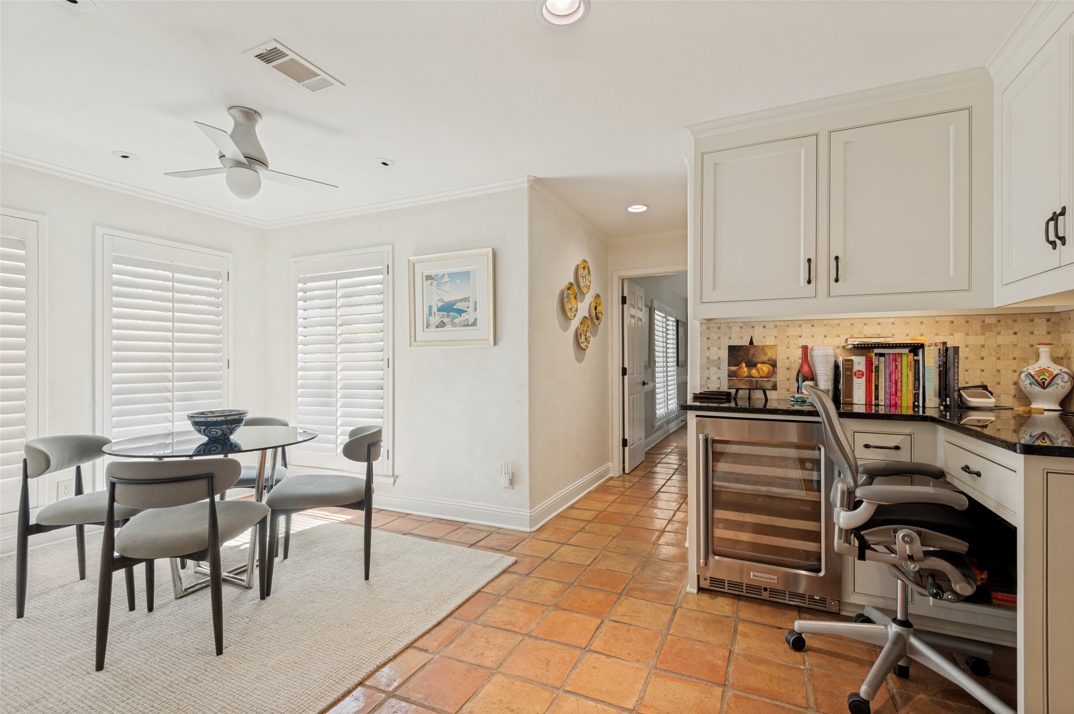 2405 Bluffview Court Arlington TX 76011