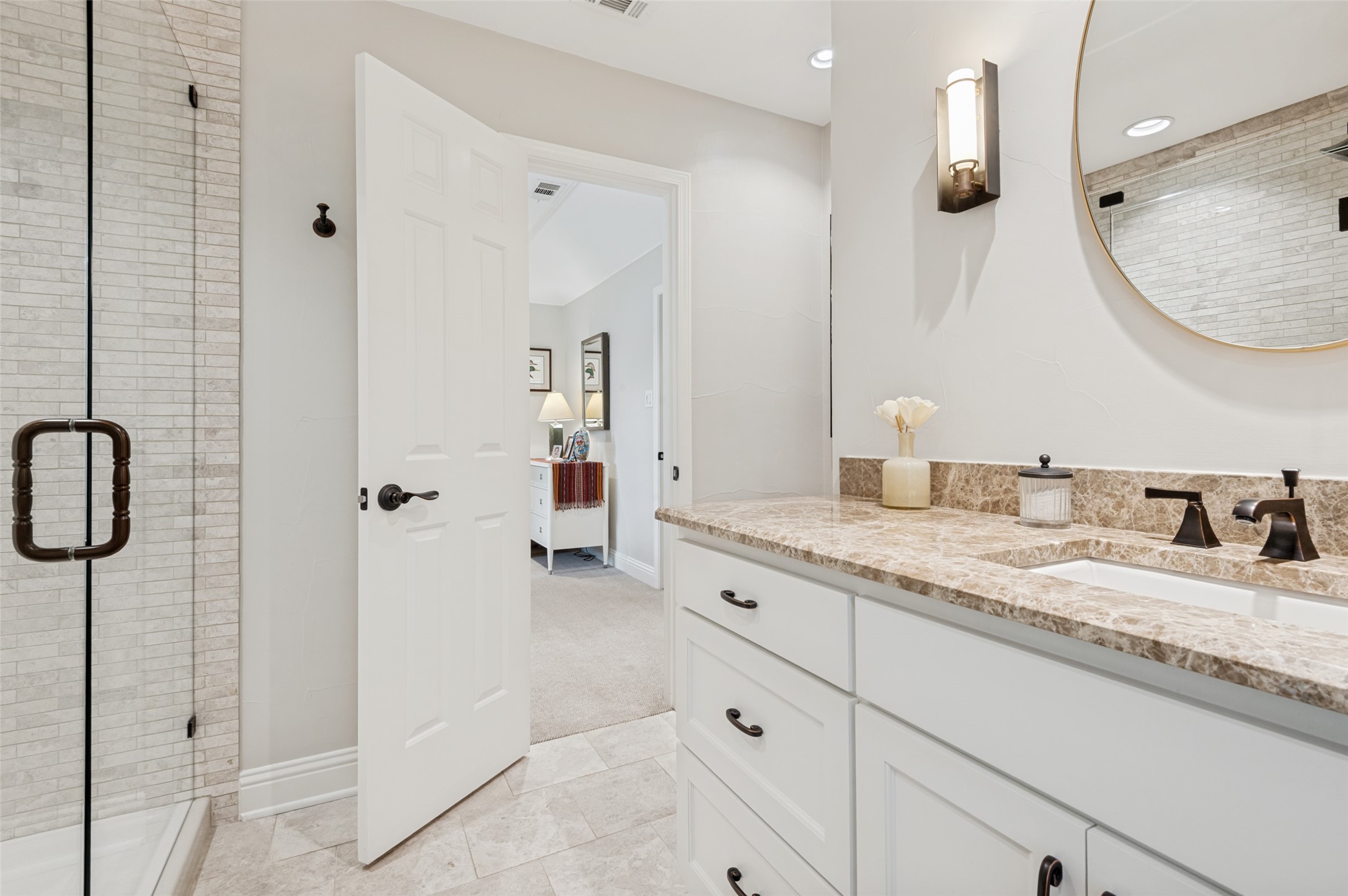 2405 Bluffview Court Arlington TX 76011