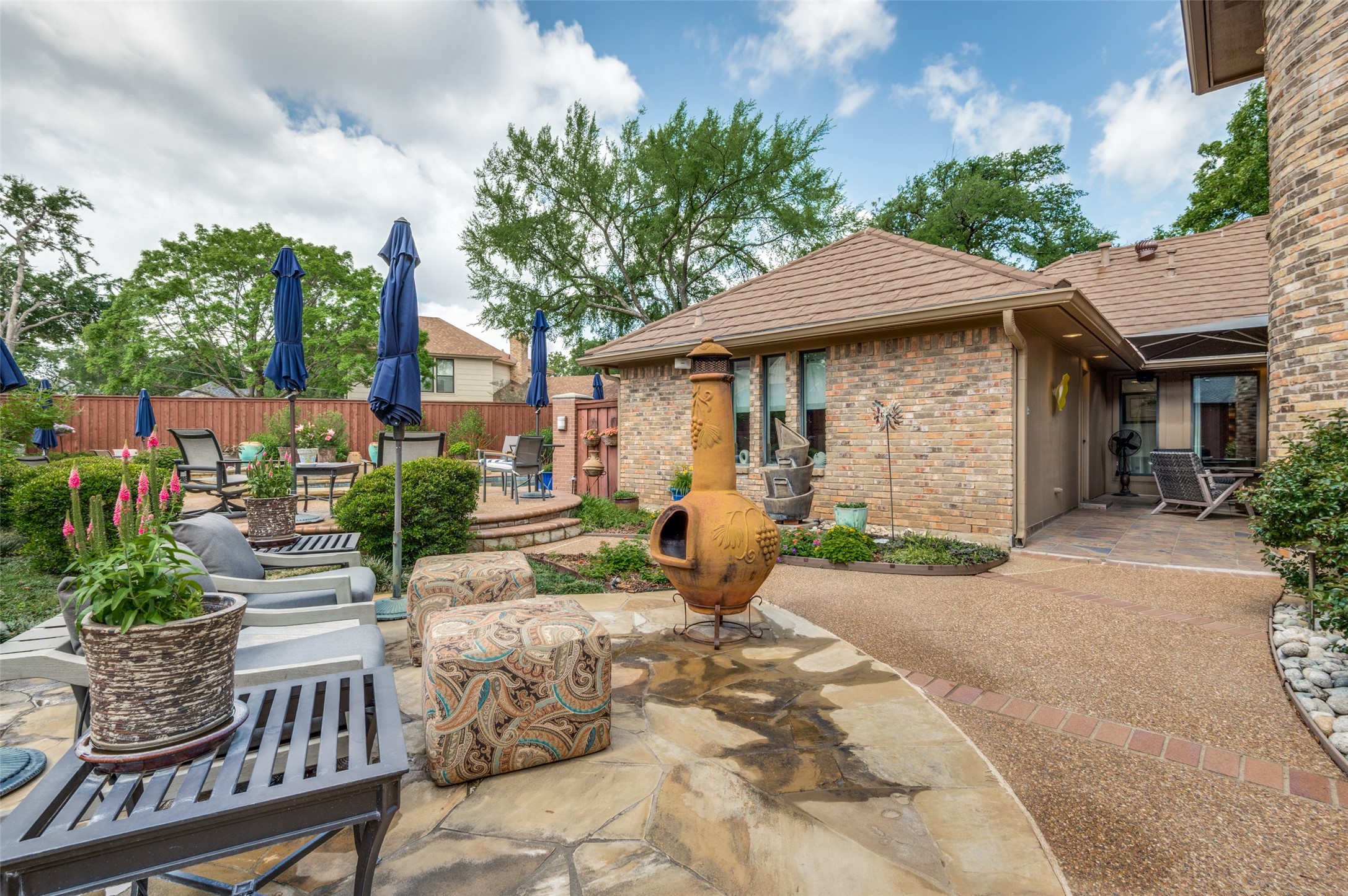 2405 Bluffview Court Arlington TX 76011