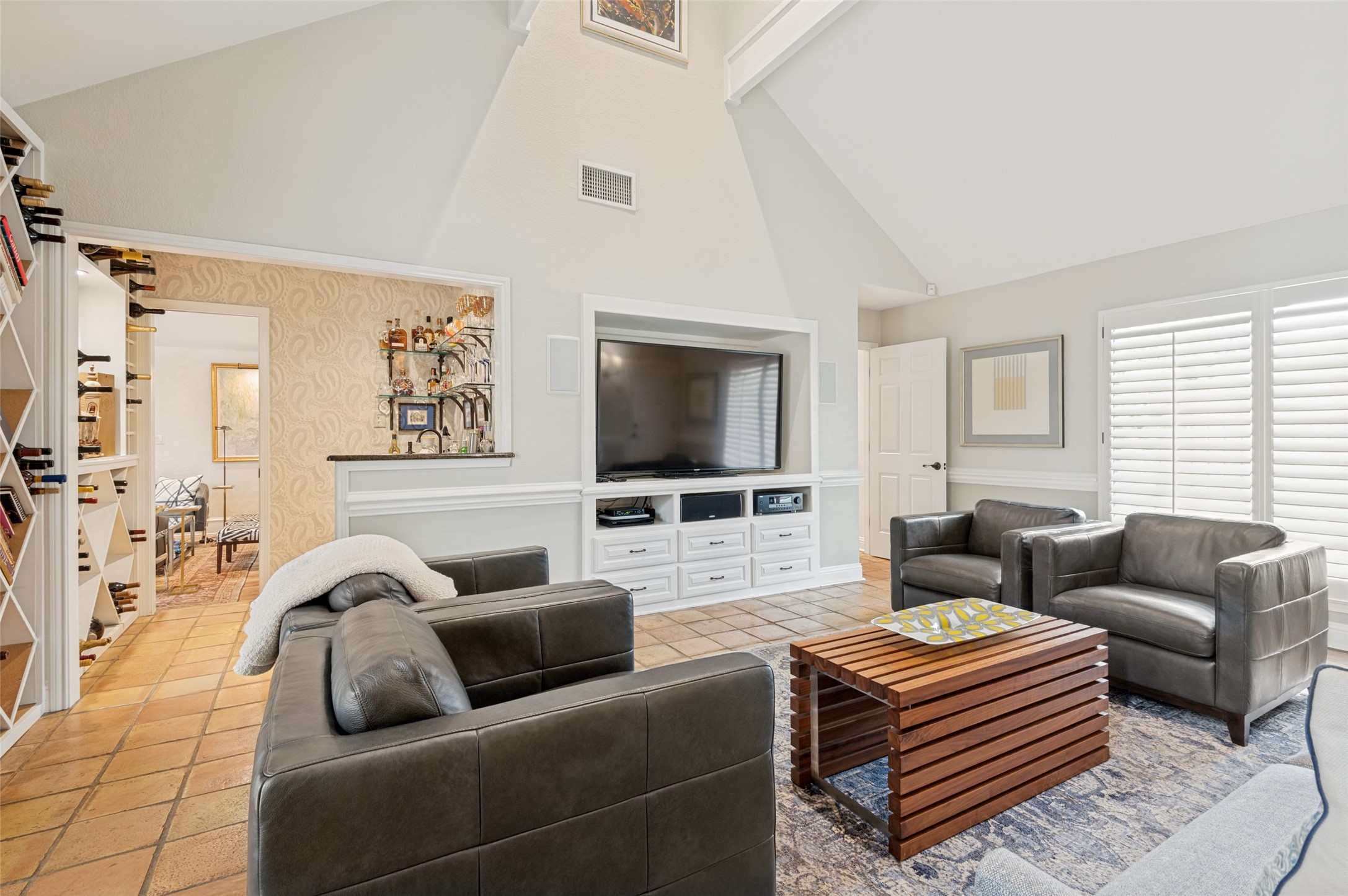 2405 Bluffview Court Arlington TX 76011