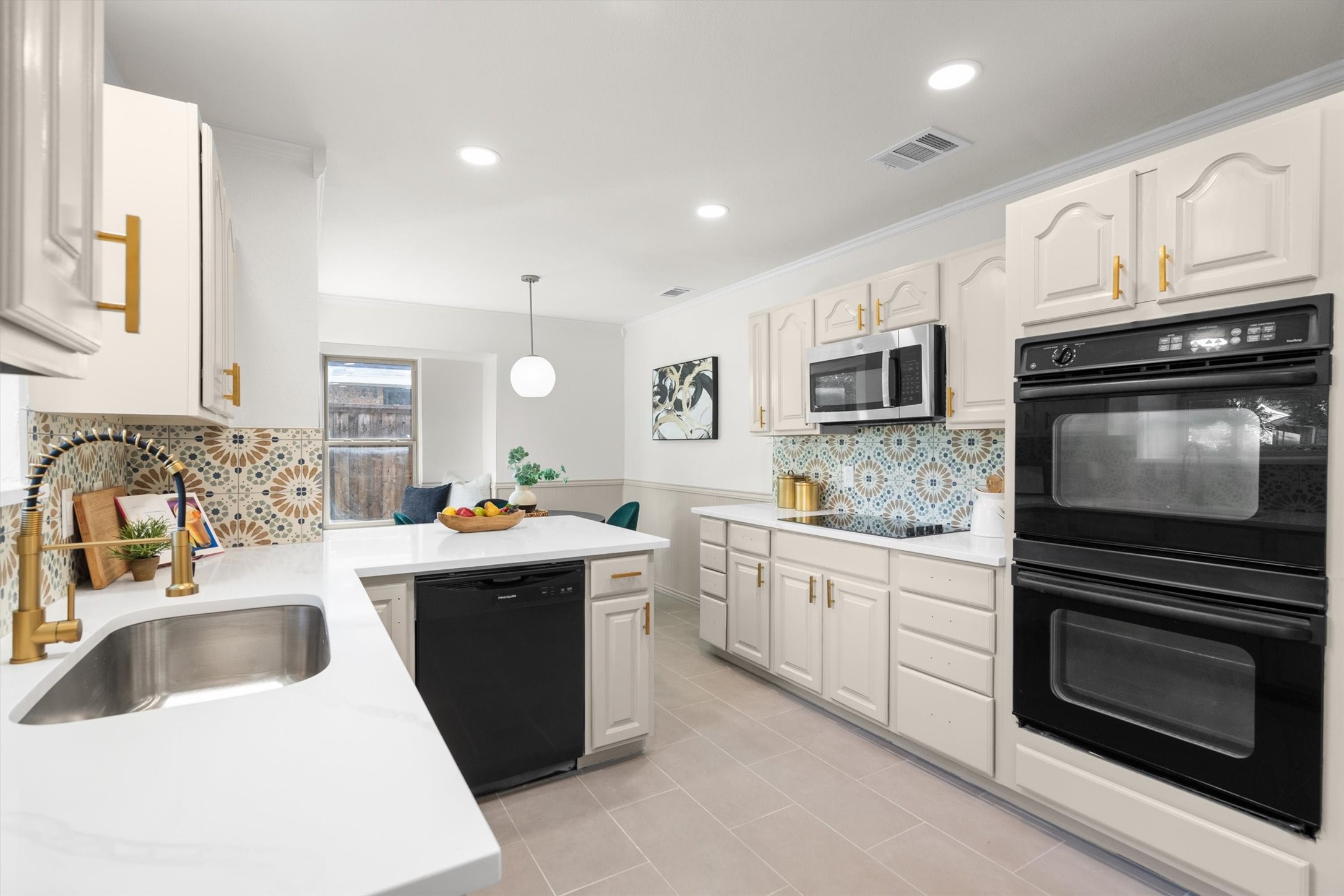 1902 Lansdown Drive Carrollton TX 75010