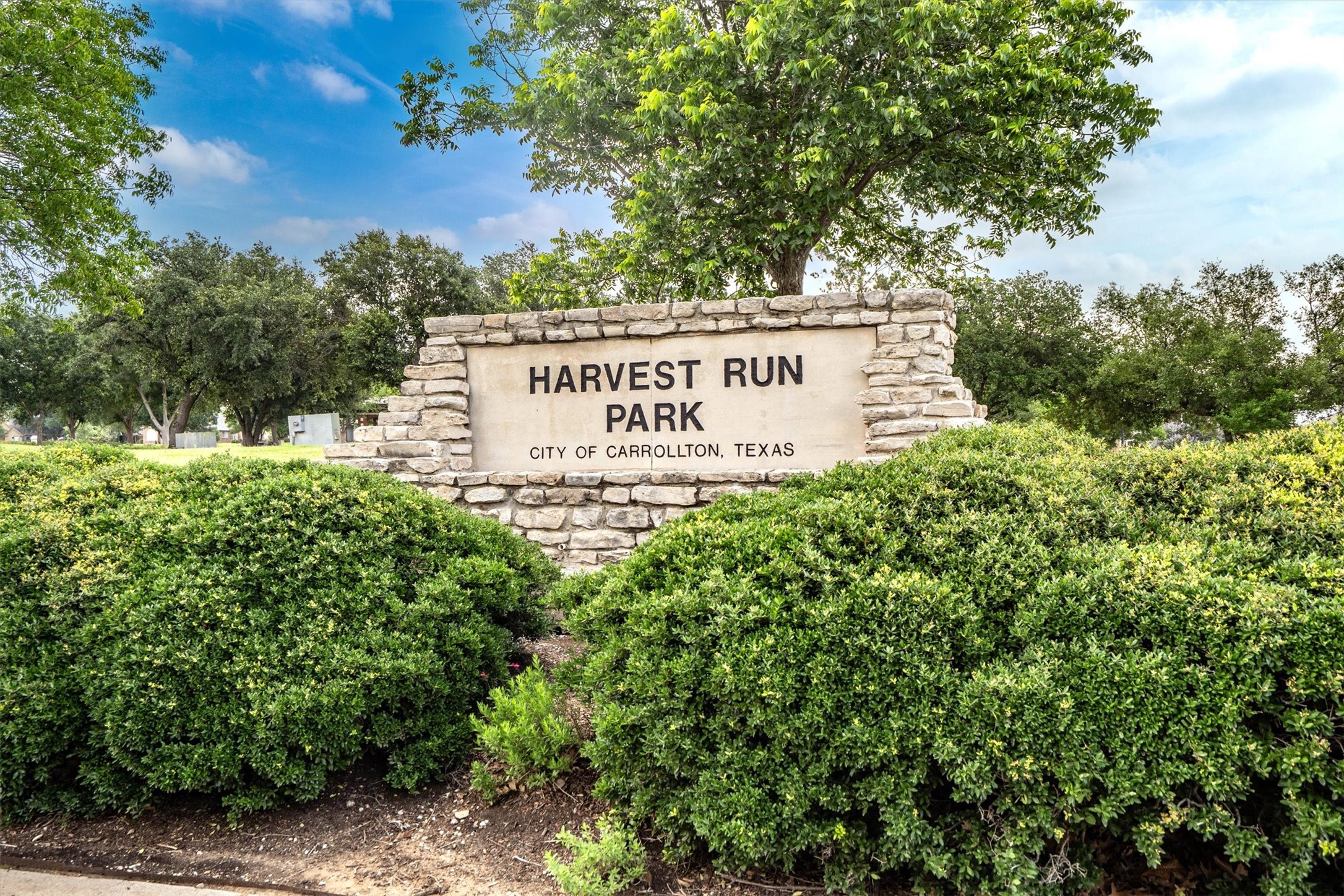 1902 Lansdown Drive Carrollton TX 75010