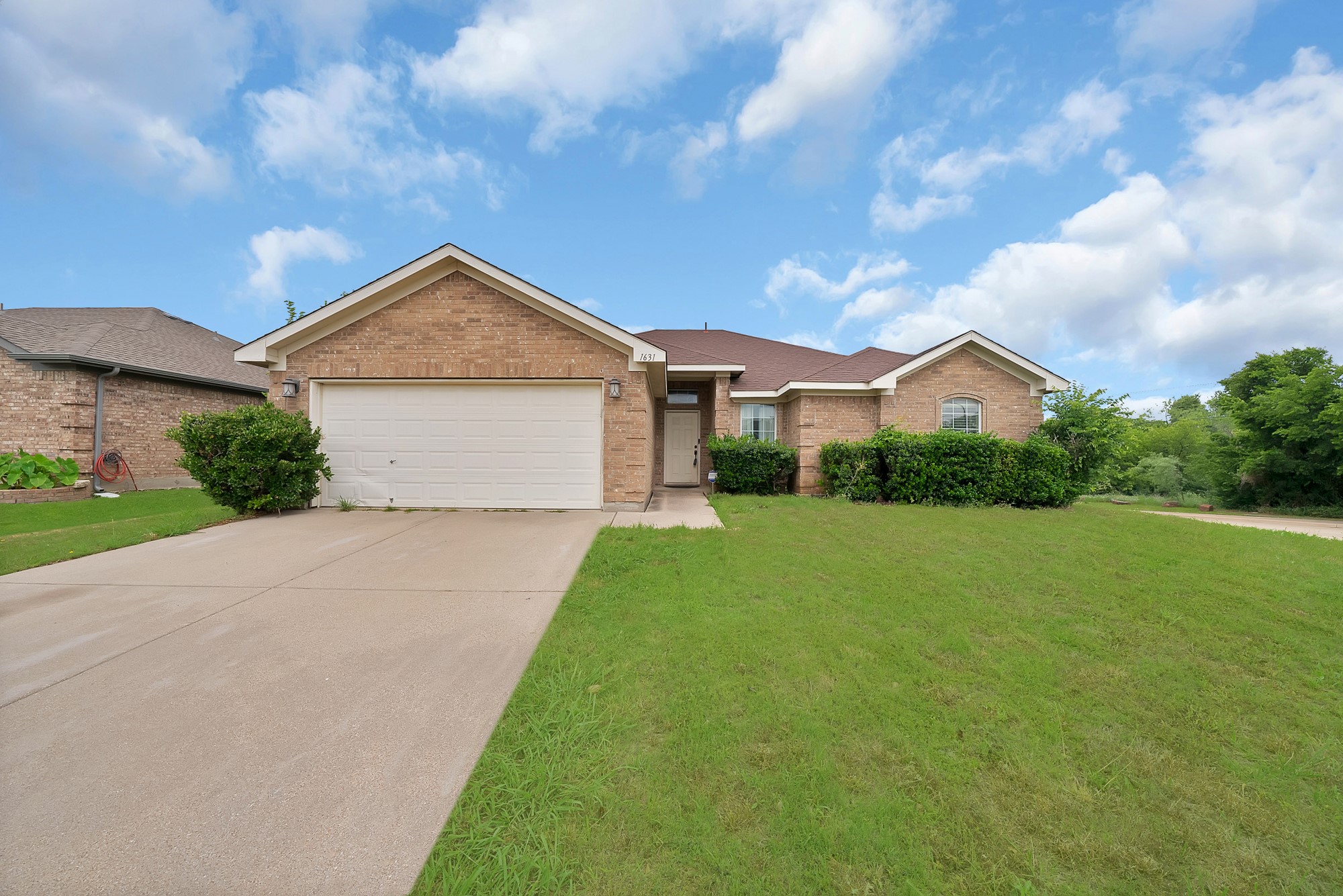 1631 Mt Zion Drive Arlington TX 76018