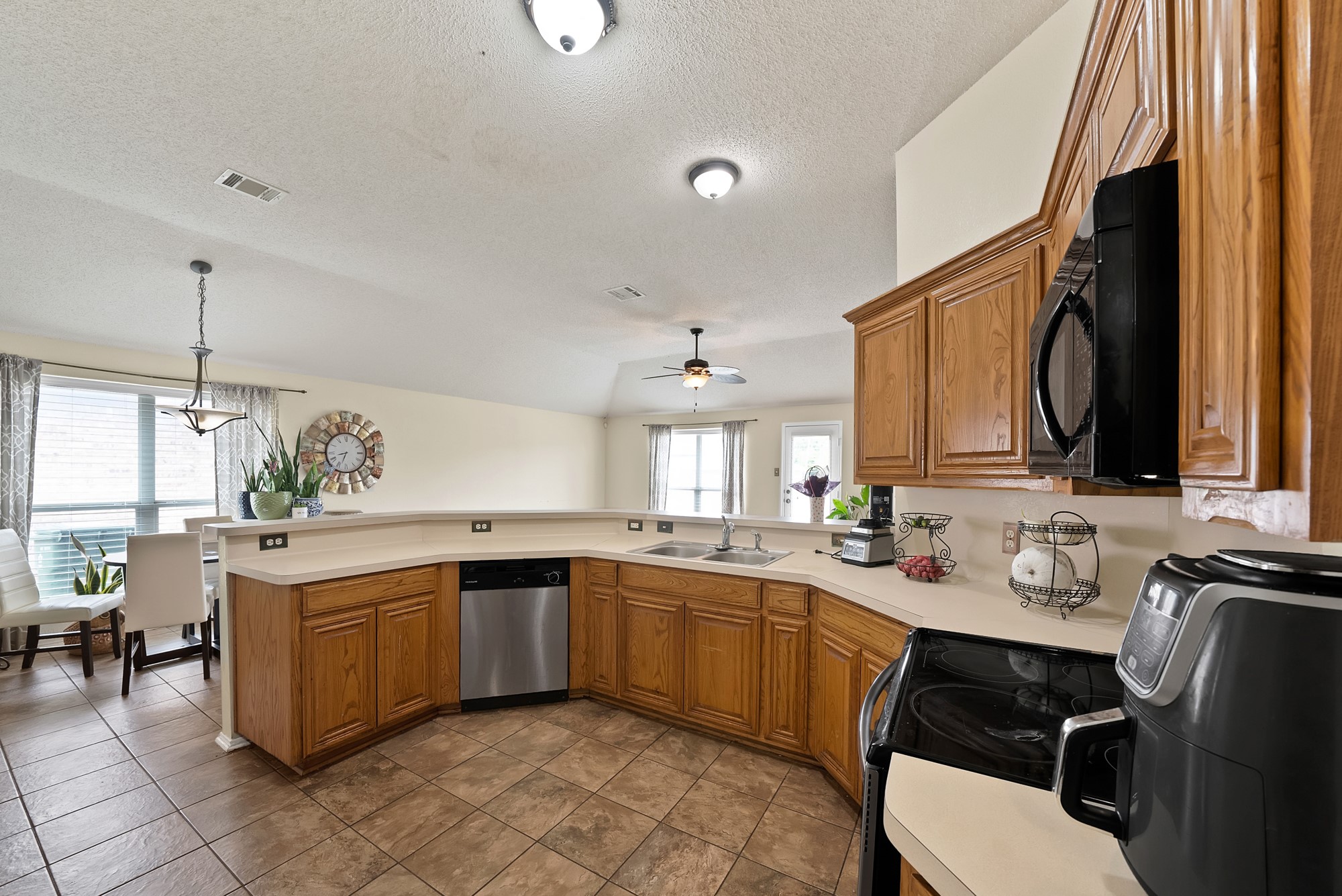 1631 Mt Zion Drive Arlington TX 76018
