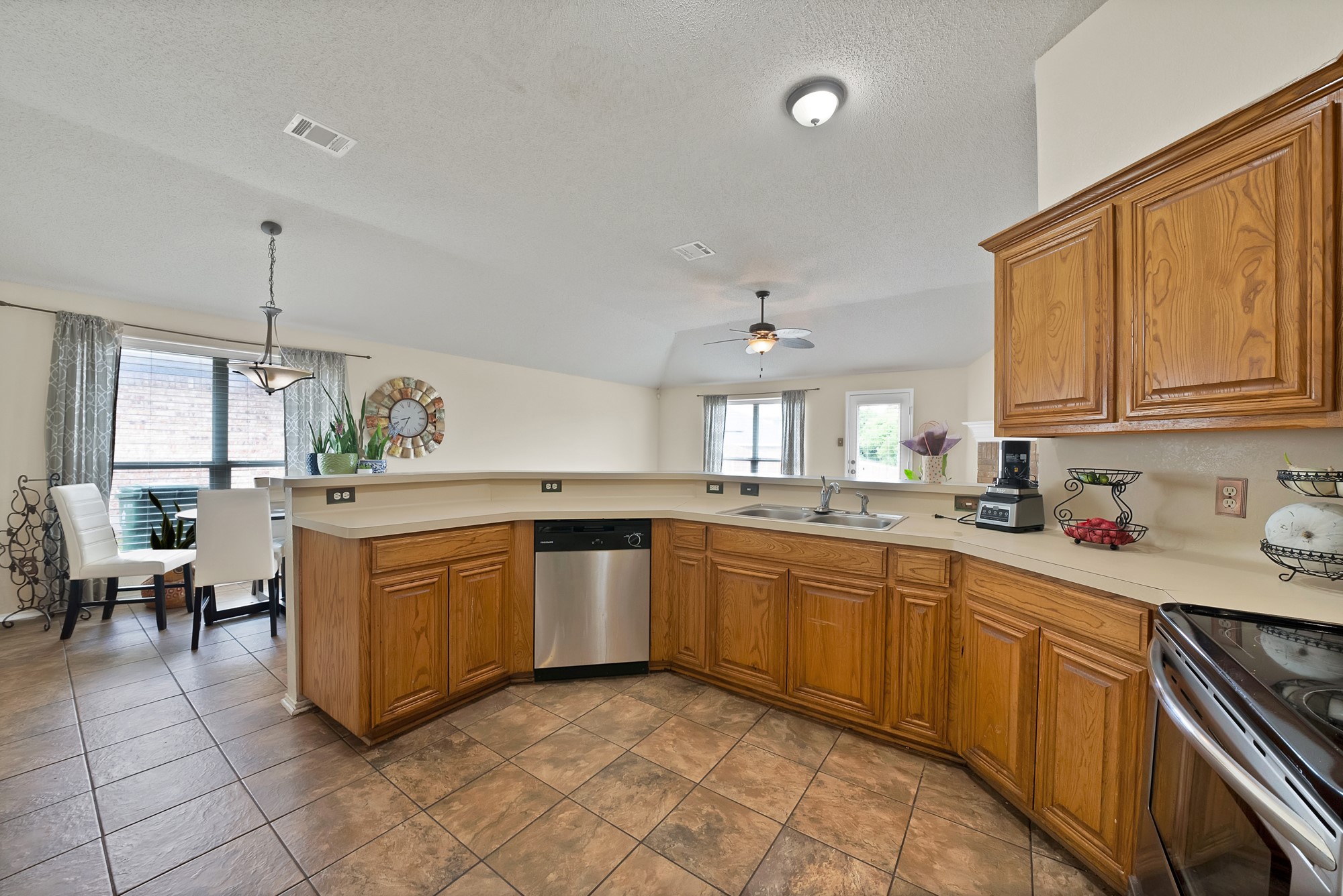 1631 Mt Zion Drive Arlington TX 76018