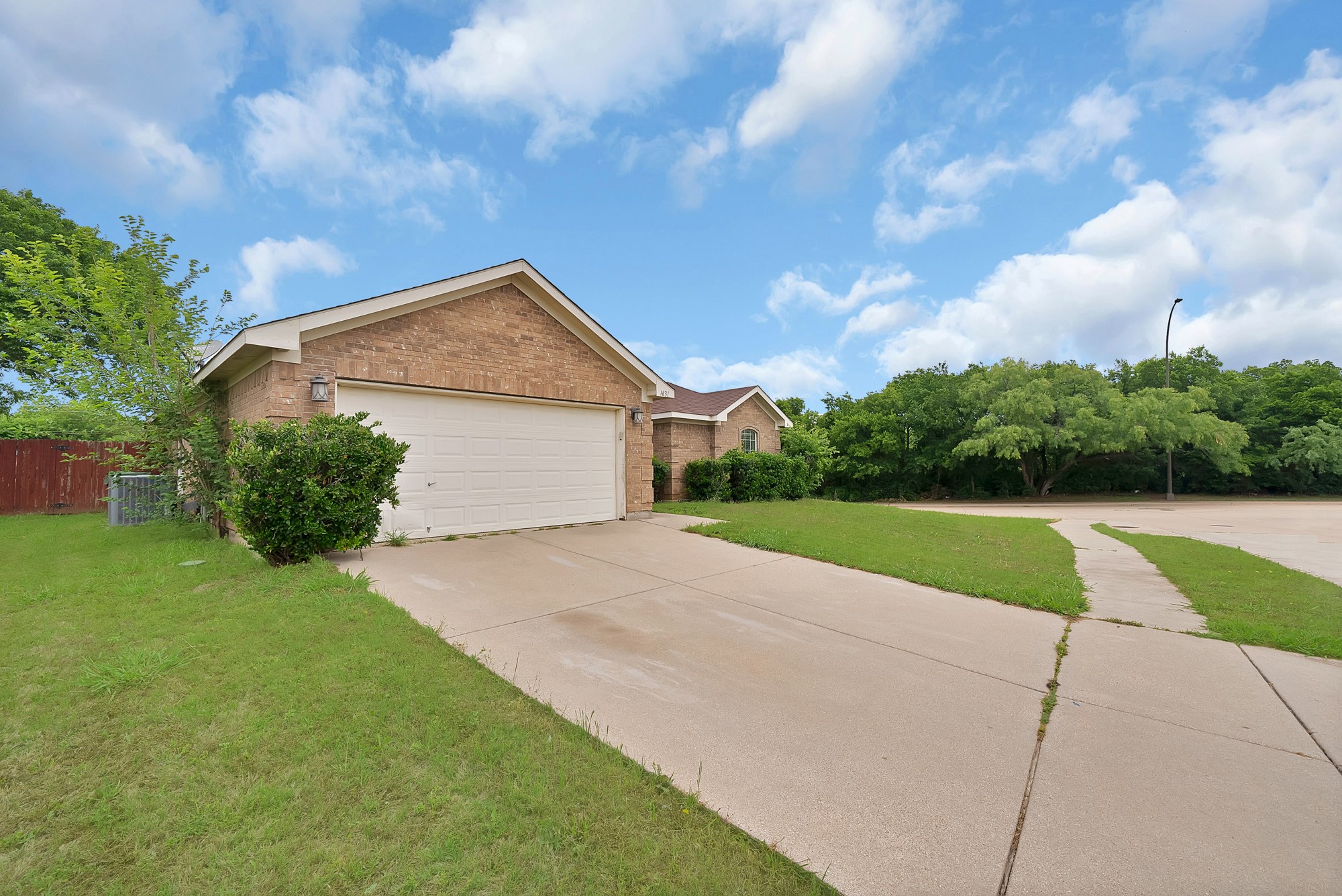 1631 Mt Zion Drive Arlington TX 76018