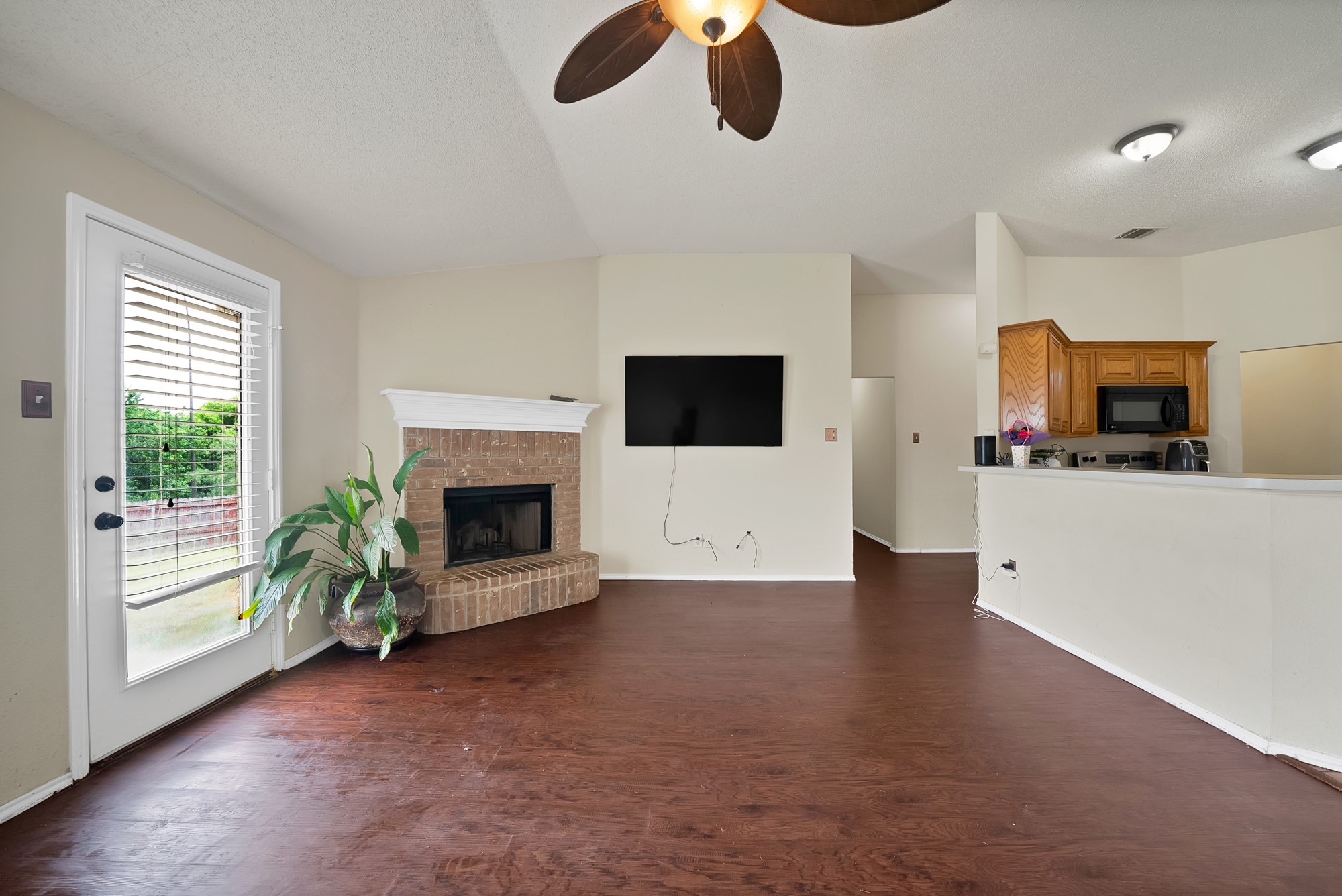 1631 Mt Zion Drive Arlington TX 76018